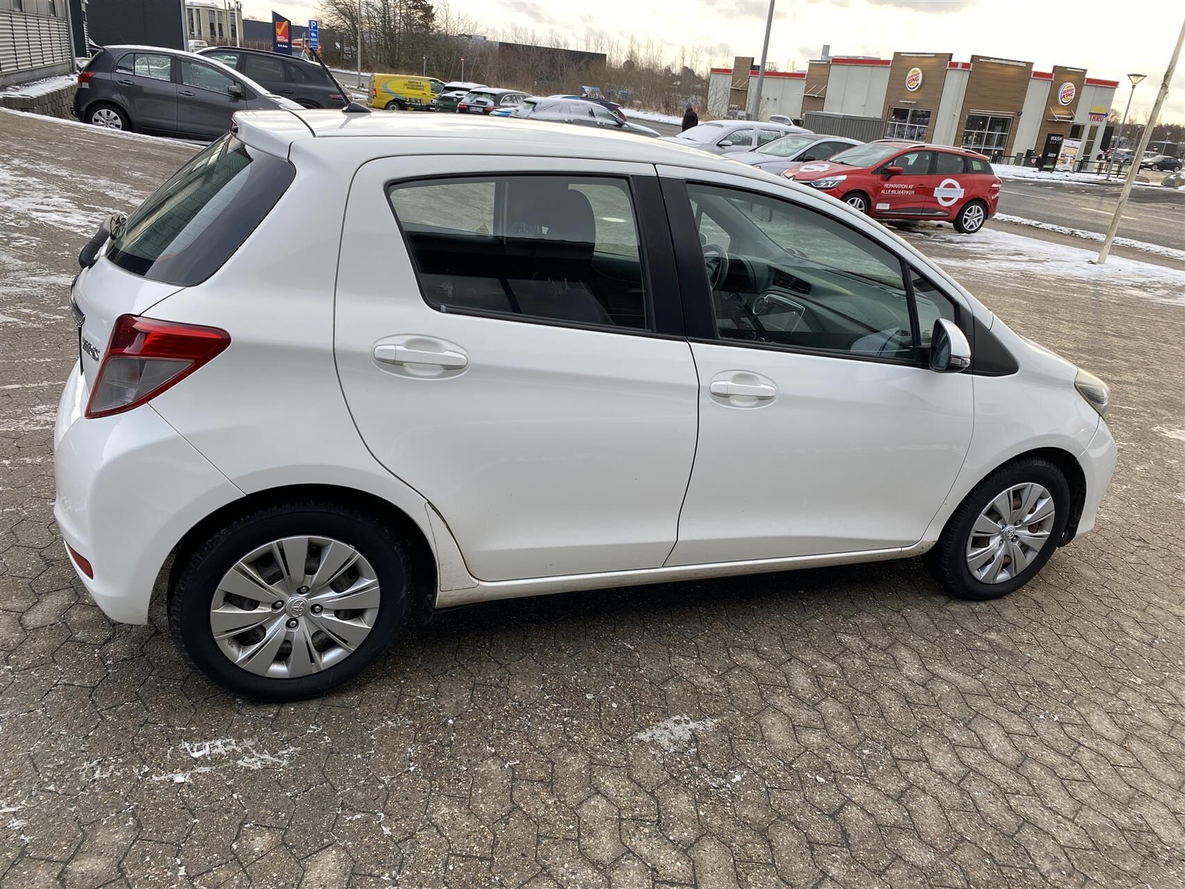 Billede af Toyota Yaris 1,0 VVT-I T1 69HK 5d