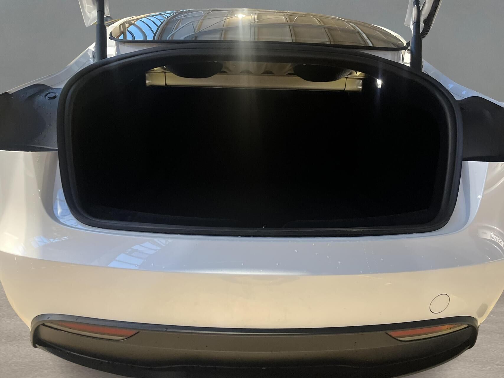 Billede af Tesla Model 3 EL Standard Range 283HK Aut.