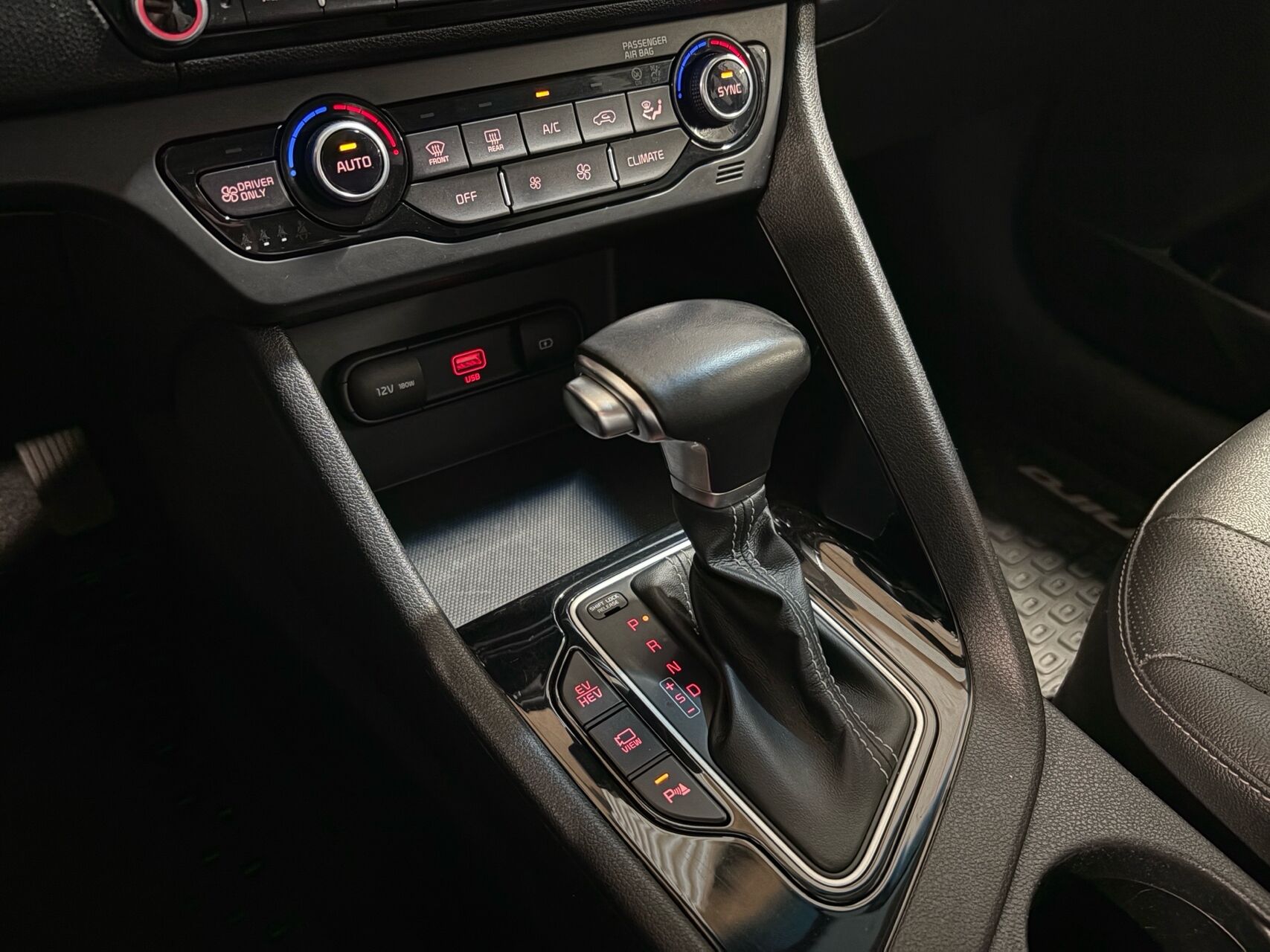 Billede af Kia Niro 1,6 GDI PHEV  Plugin-hybrid Advance Plus DCT 141HK 5d 6g Aut.