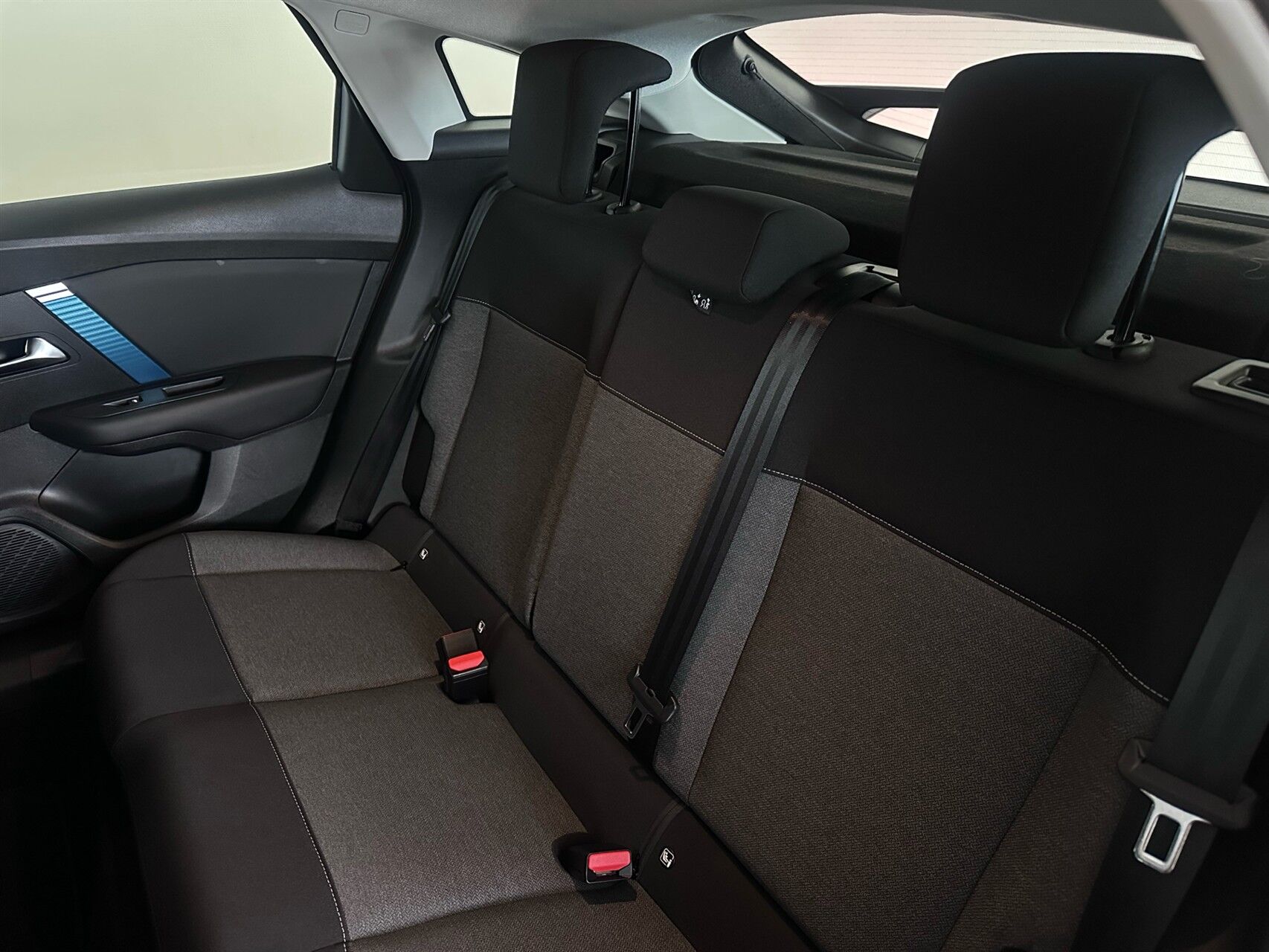 Billede af Citroën e-C4 EL Feel 136HK 5d Aut.