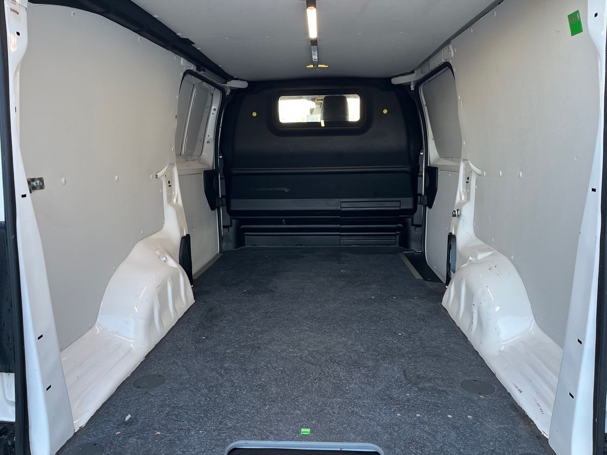 Billede af Toyota Proace Long 2,0 D Comfort Master m/dobbelt skydedør 122HK Van 8g Aut.