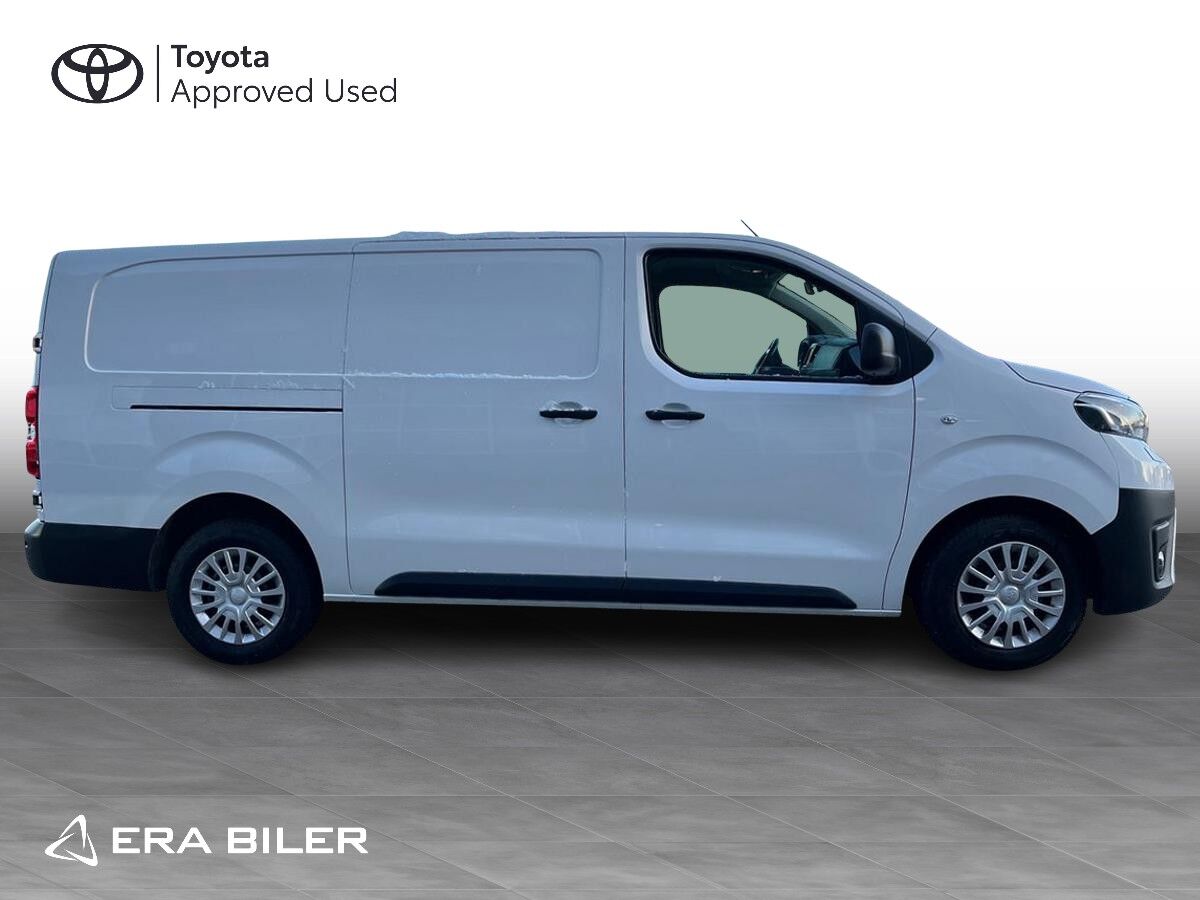 Billede af Toyota Proace Long 2,0 D Comfort Master m/dobbelt skydedør 122HK Van 8g Aut.