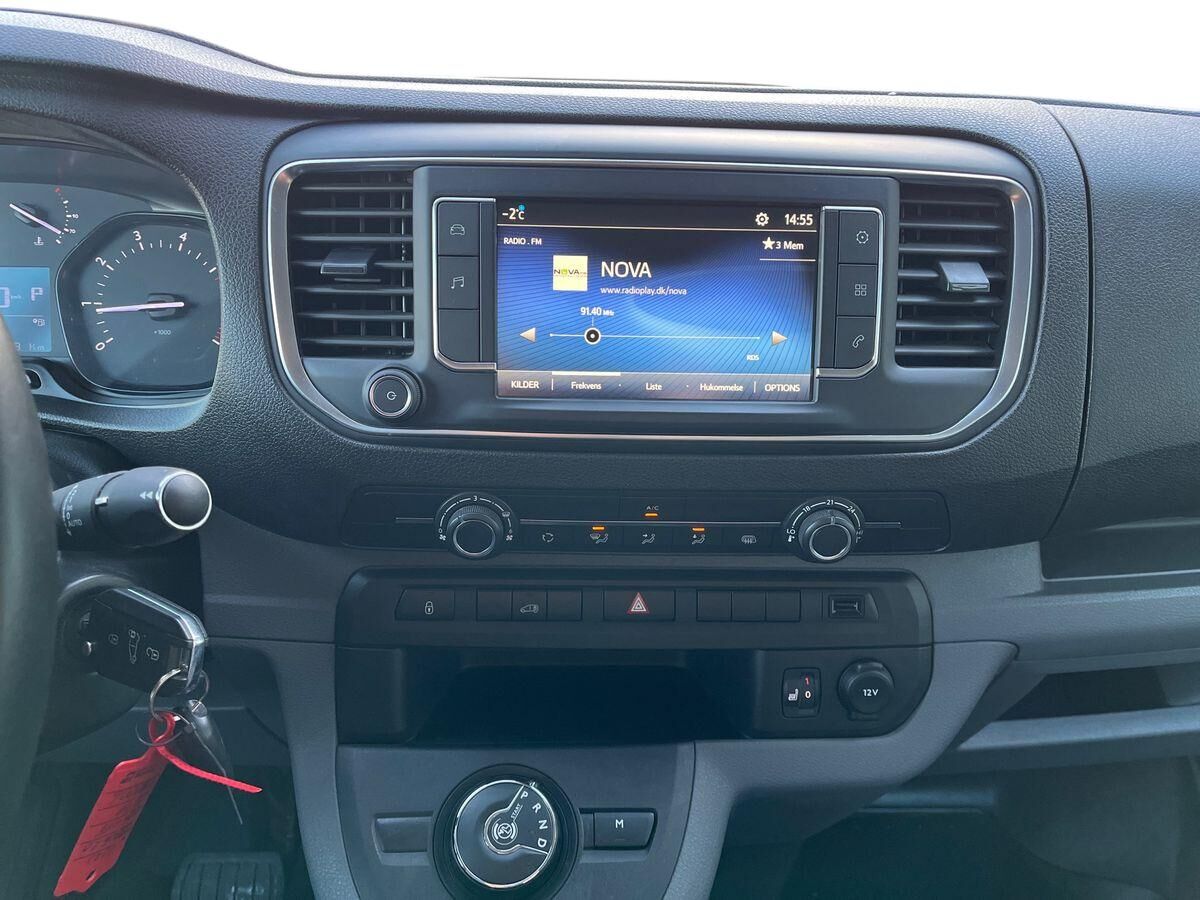 Billede af Toyota Proace Long 2,0 D Comfort Master m/dobbelt skydedør 122HK Van 8g Aut.