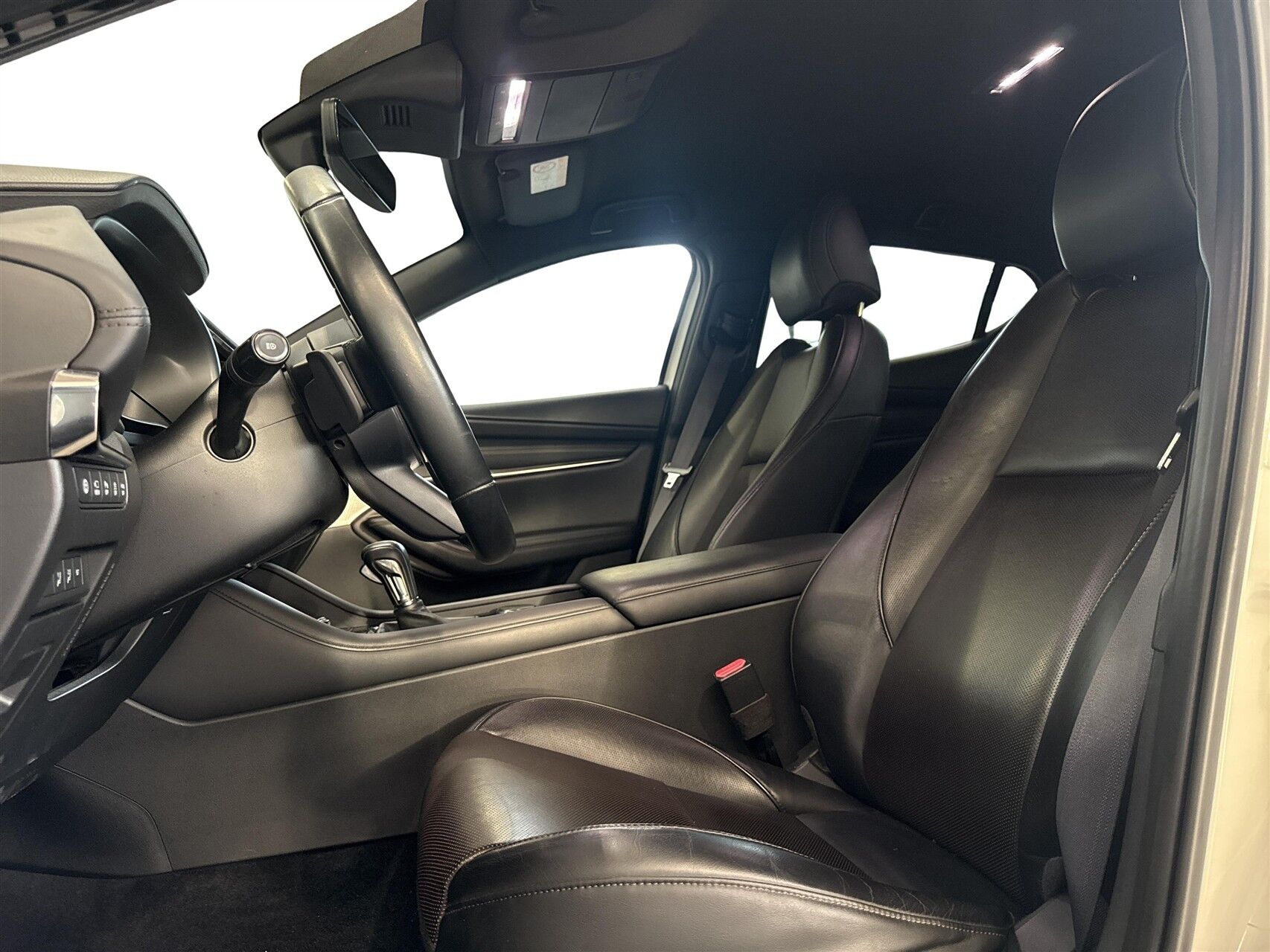 Billede af Mazda 3 2,0 Skyactiv-X  Mild hybrid Cosmo 180HK 5d 6g Aut.