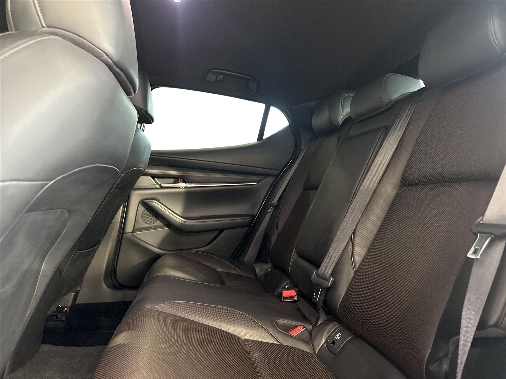 Billede af Mazda 3 2,0 Skyactiv-X  Mild hybrid Cosmo 180HK 5d 6g Aut.