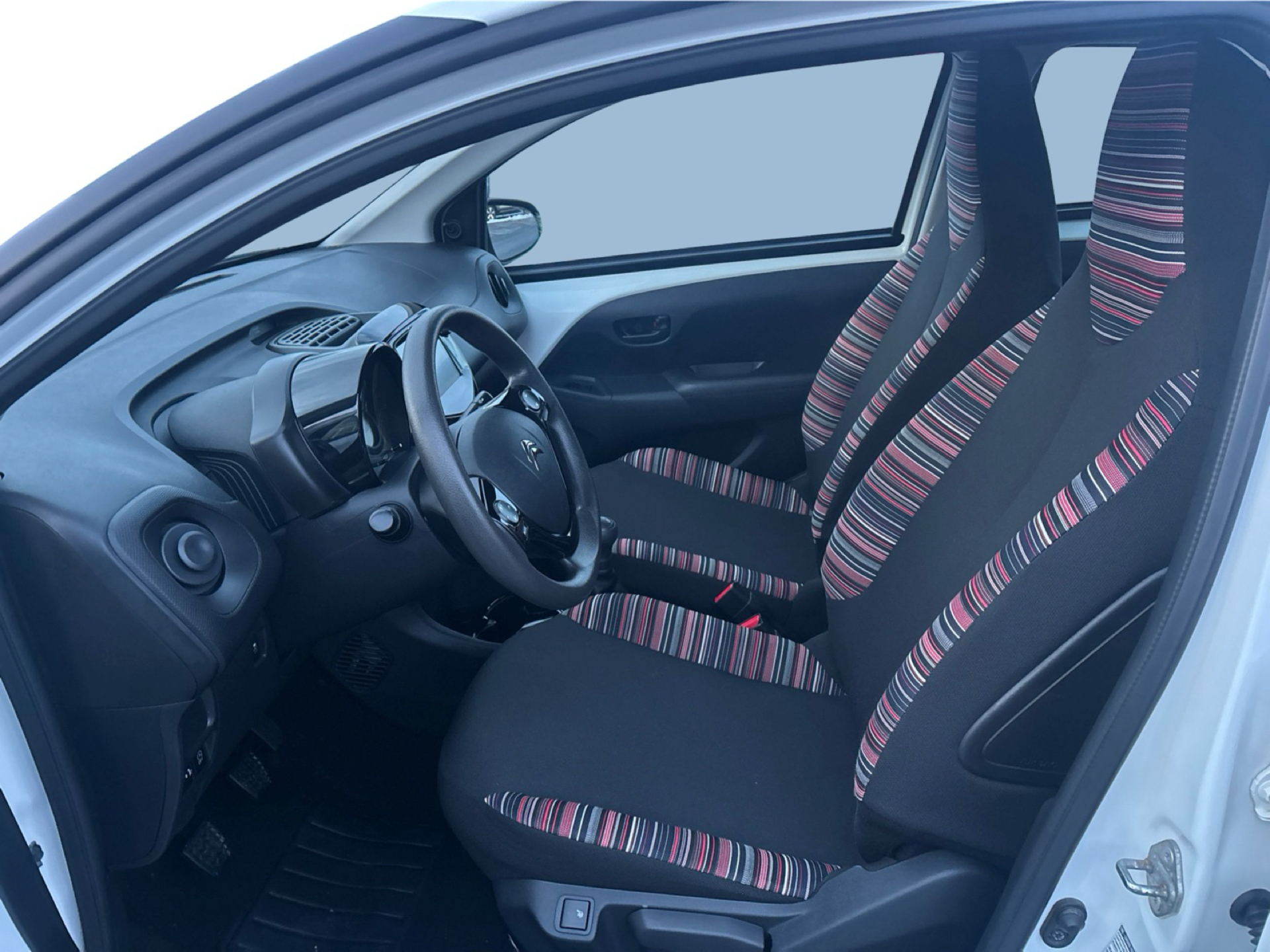 Billede af Citroën C1 1,0 VTi Shine 72HK 5d