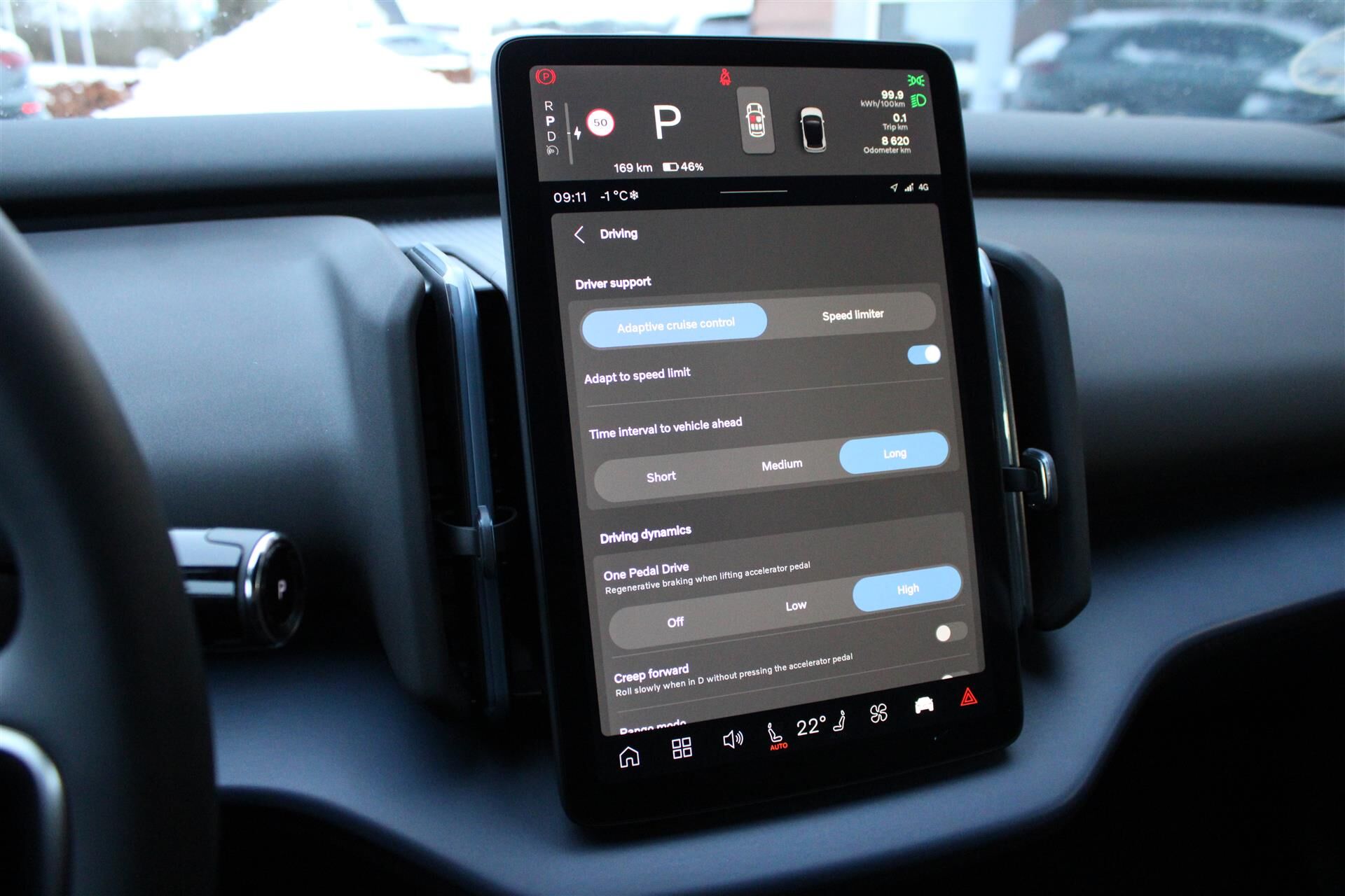 Billede af Volvo EX30 Single Motor Extended Range Core 272HK 5d Aut.