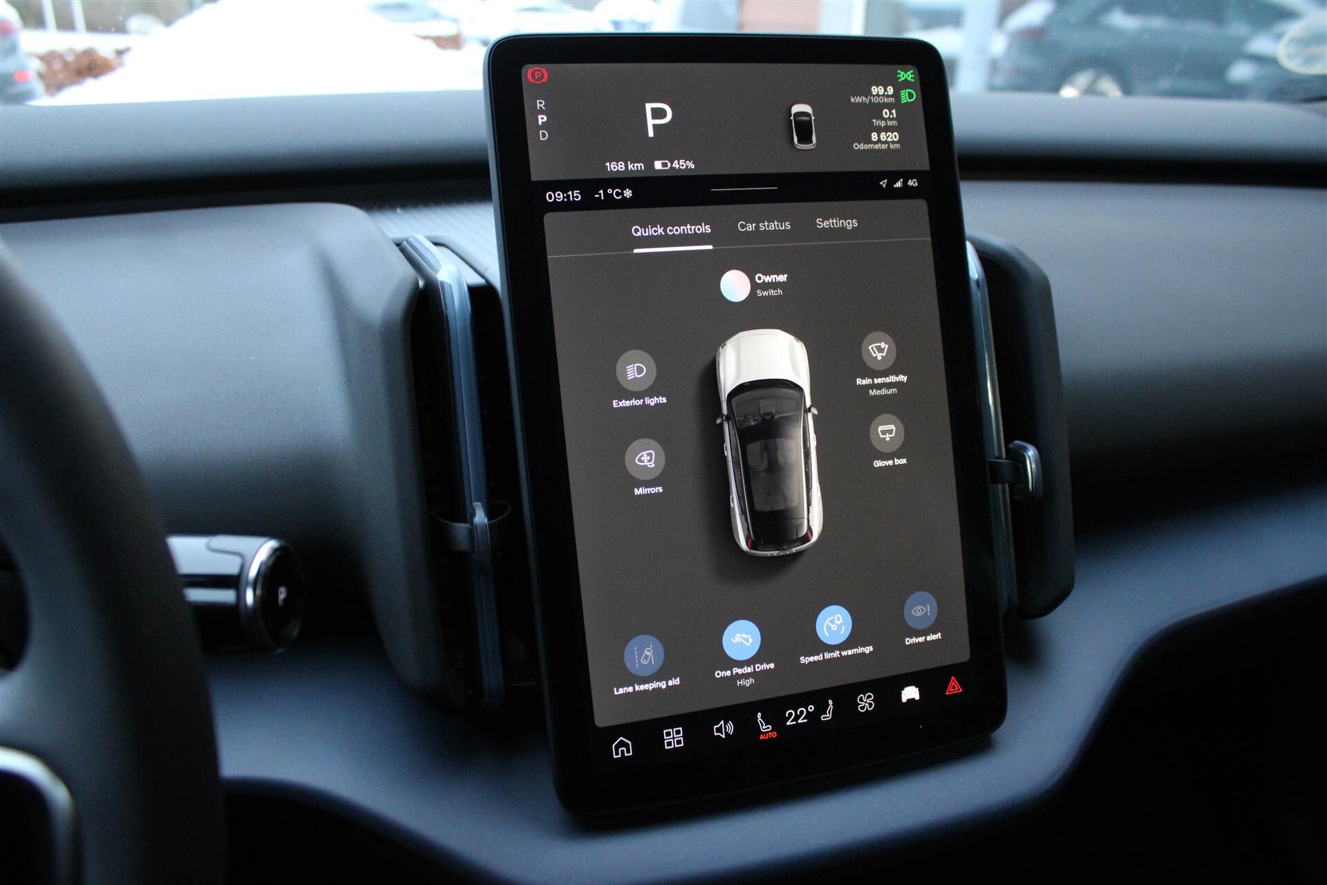 Billede af Volvo EX30 Single Motor Extended Range Core 272HK 5d Aut.