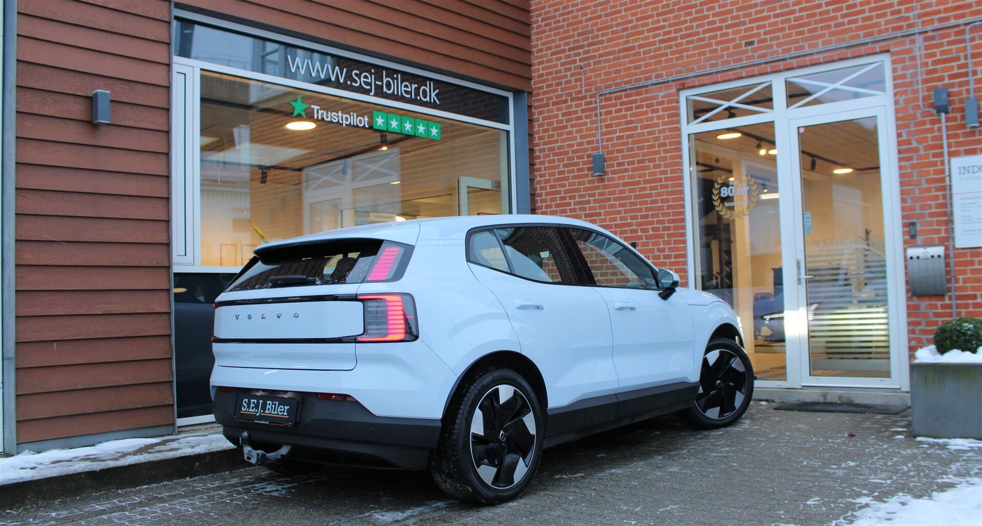 Billede af Volvo EX30 Single Motor Extended Range Core 272HK 5d Aut.