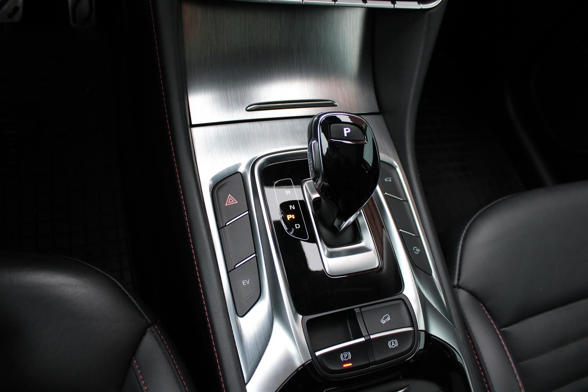 Billede af MG EHS 1,5 T GDI  Plugin-hybrid Luxury 258HK 5d 10g Aut.