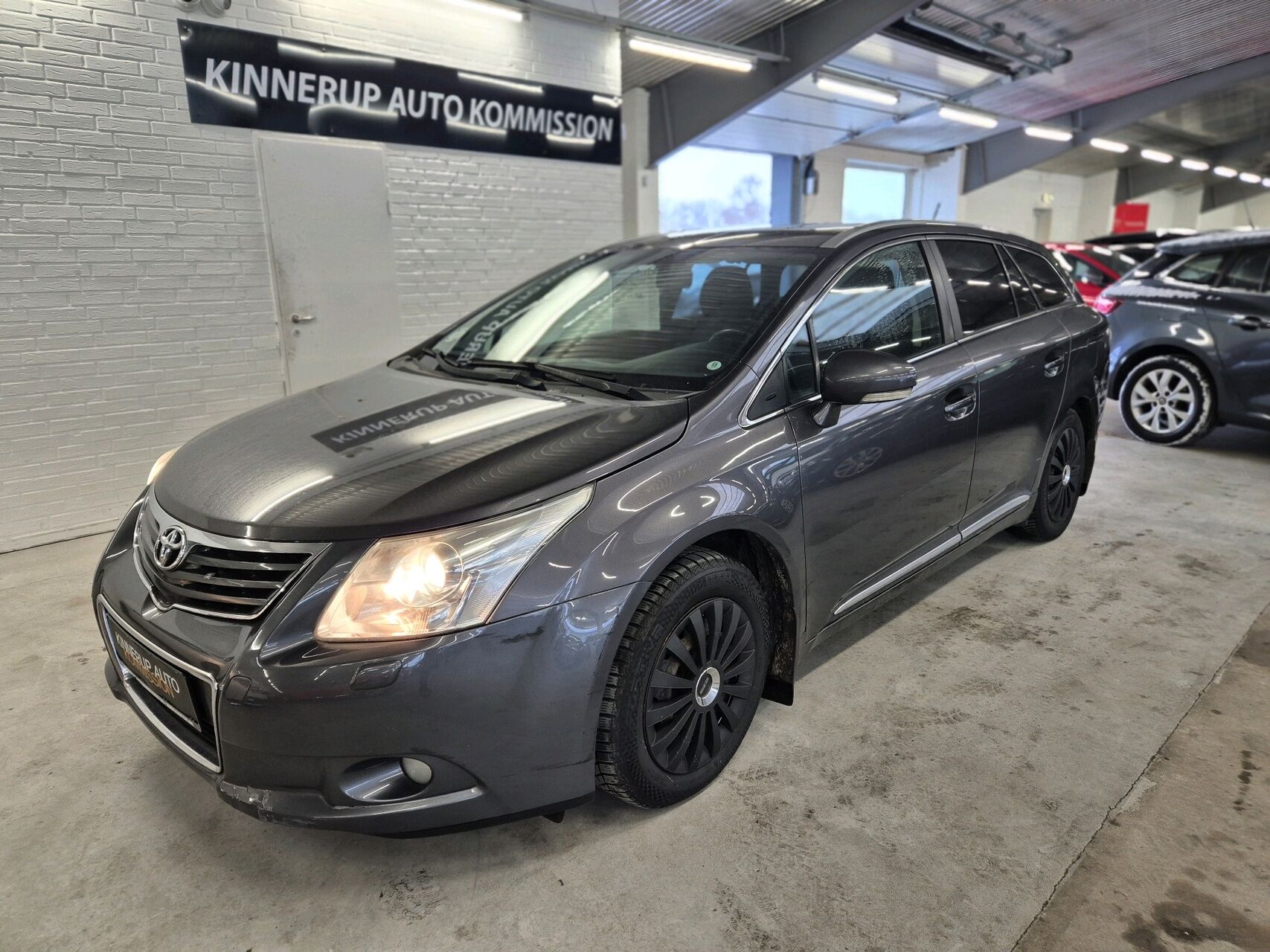 Billede af Toyota Avensis 2,0 D-4D DPF TX 126HK Stc 6g