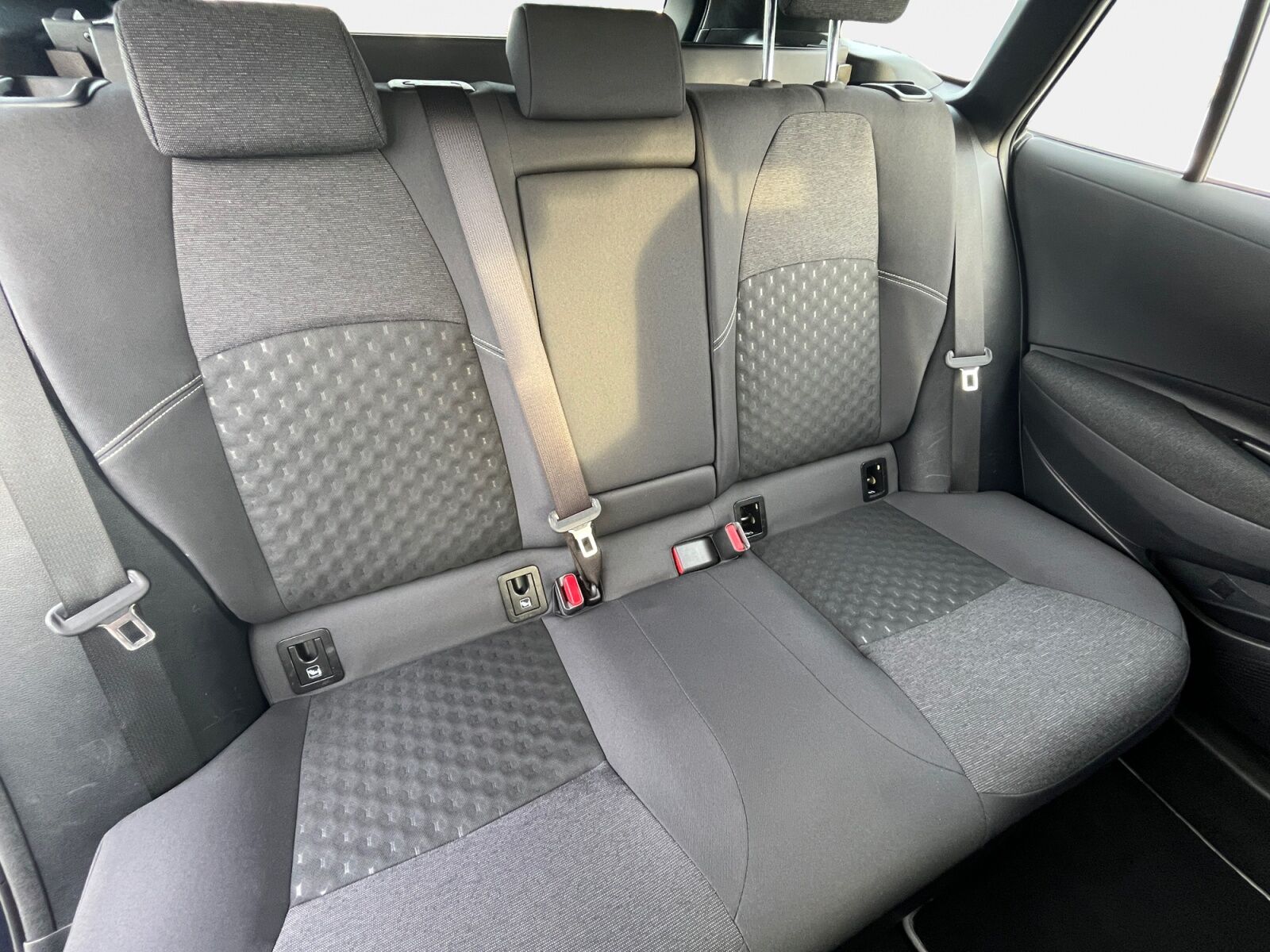 Billede af Toyota Corolla Touring Sports 1,8 Hybrid Active Comfort Pack E-CVT 140HK Stc Trinl. Gear