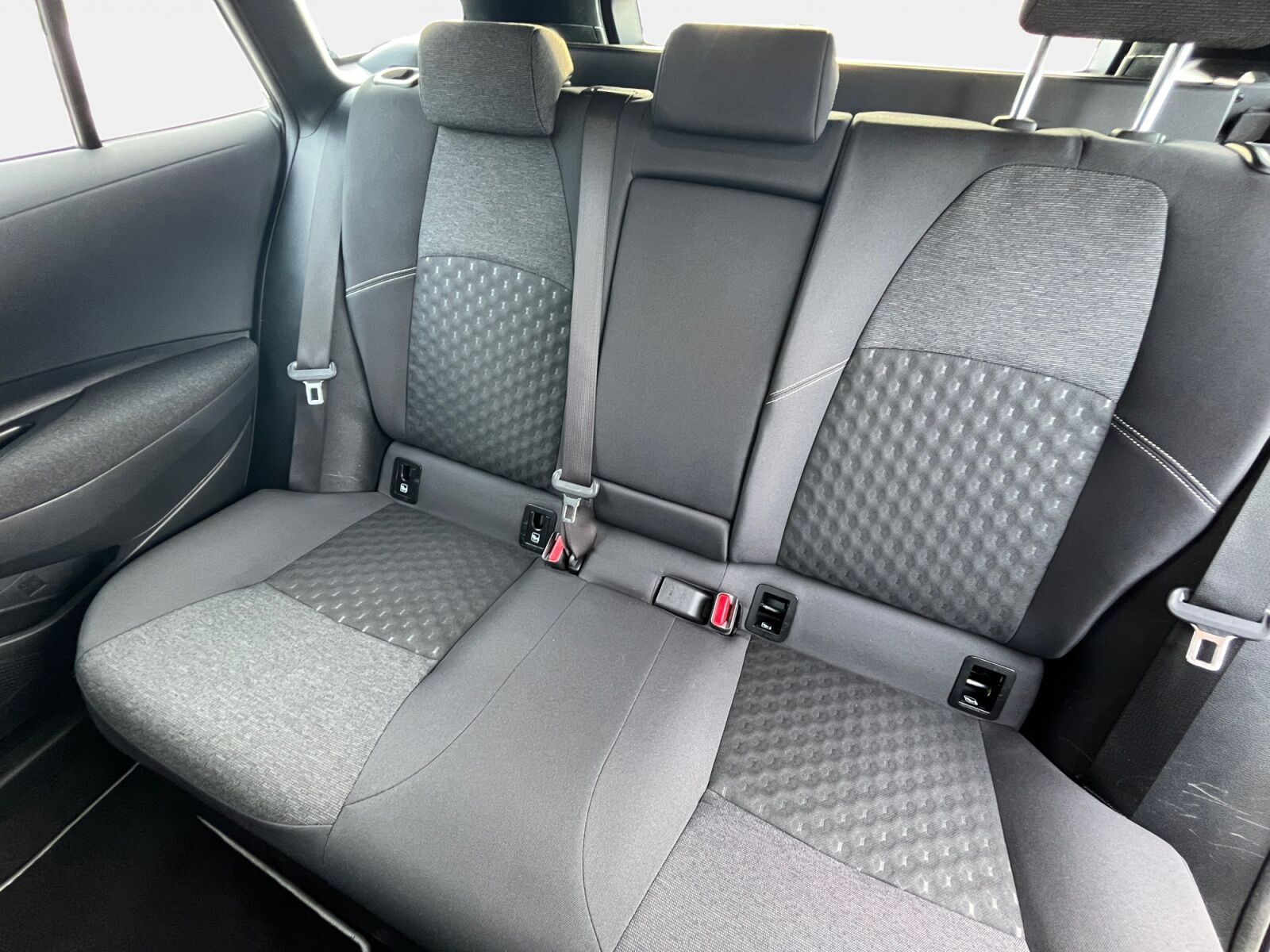 Billede af Toyota Corolla Touring Sports 1,8 Hybrid Active Comfort Pack E-CVT 140HK Stc Trinl. Gear