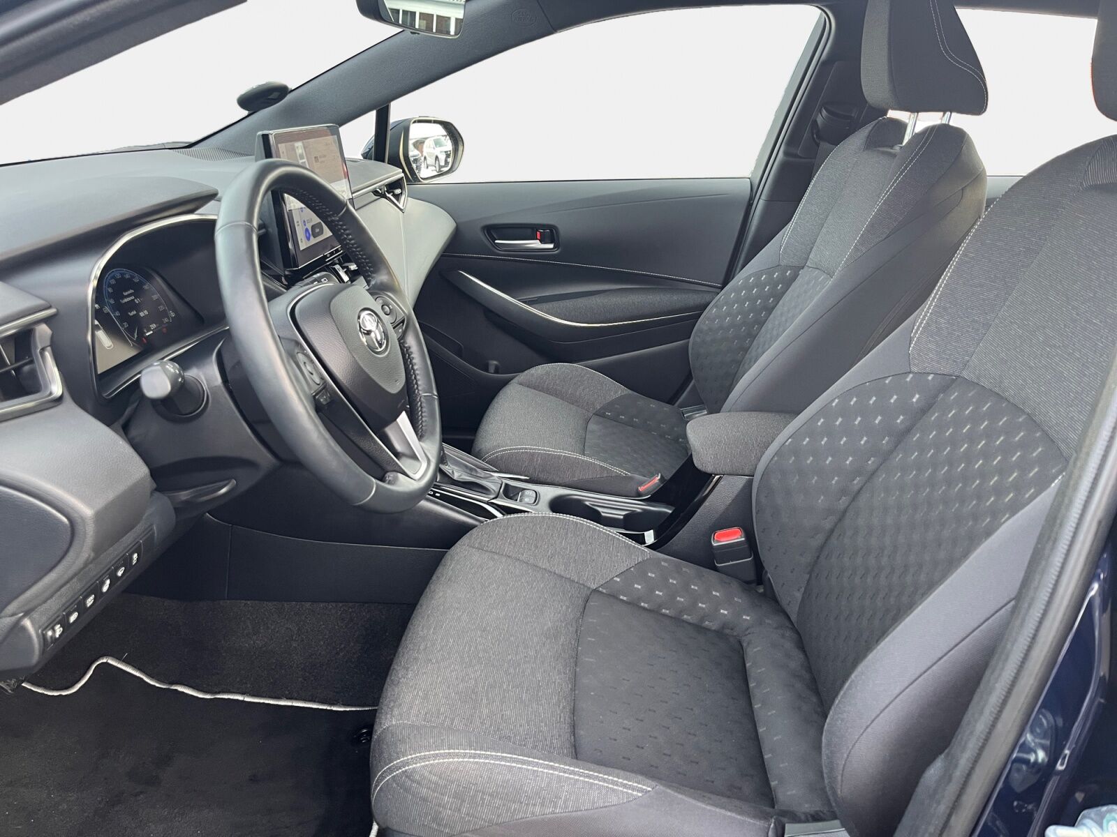 Billede af Toyota Corolla Touring Sports 1,8 Hybrid Active Comfort Pack E-CVT 140HK Stc Trinl. Gear