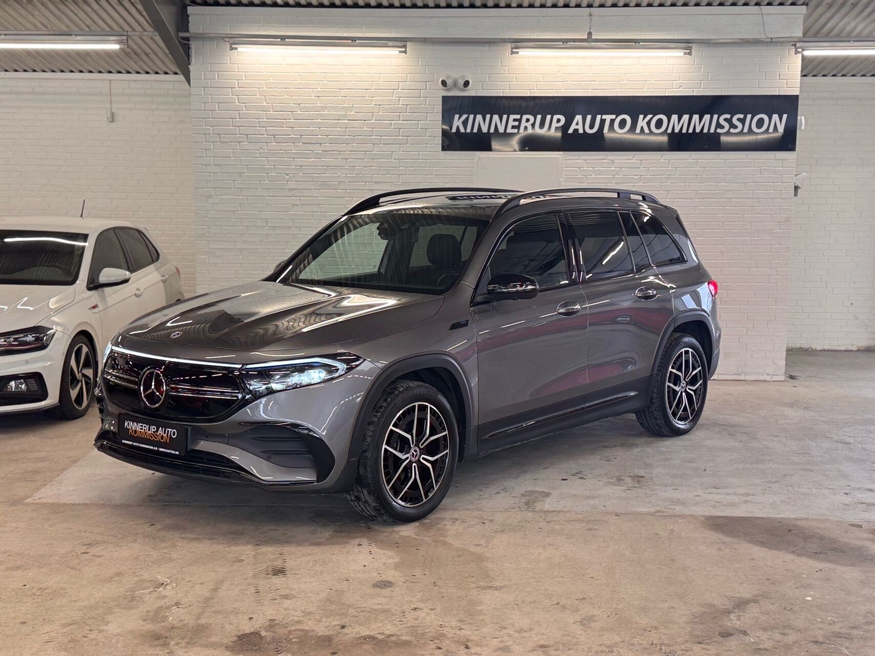 Billede af Mercedes-Benz EQB 300 EL AMG Line 4Matic 228HK 5d Aut.