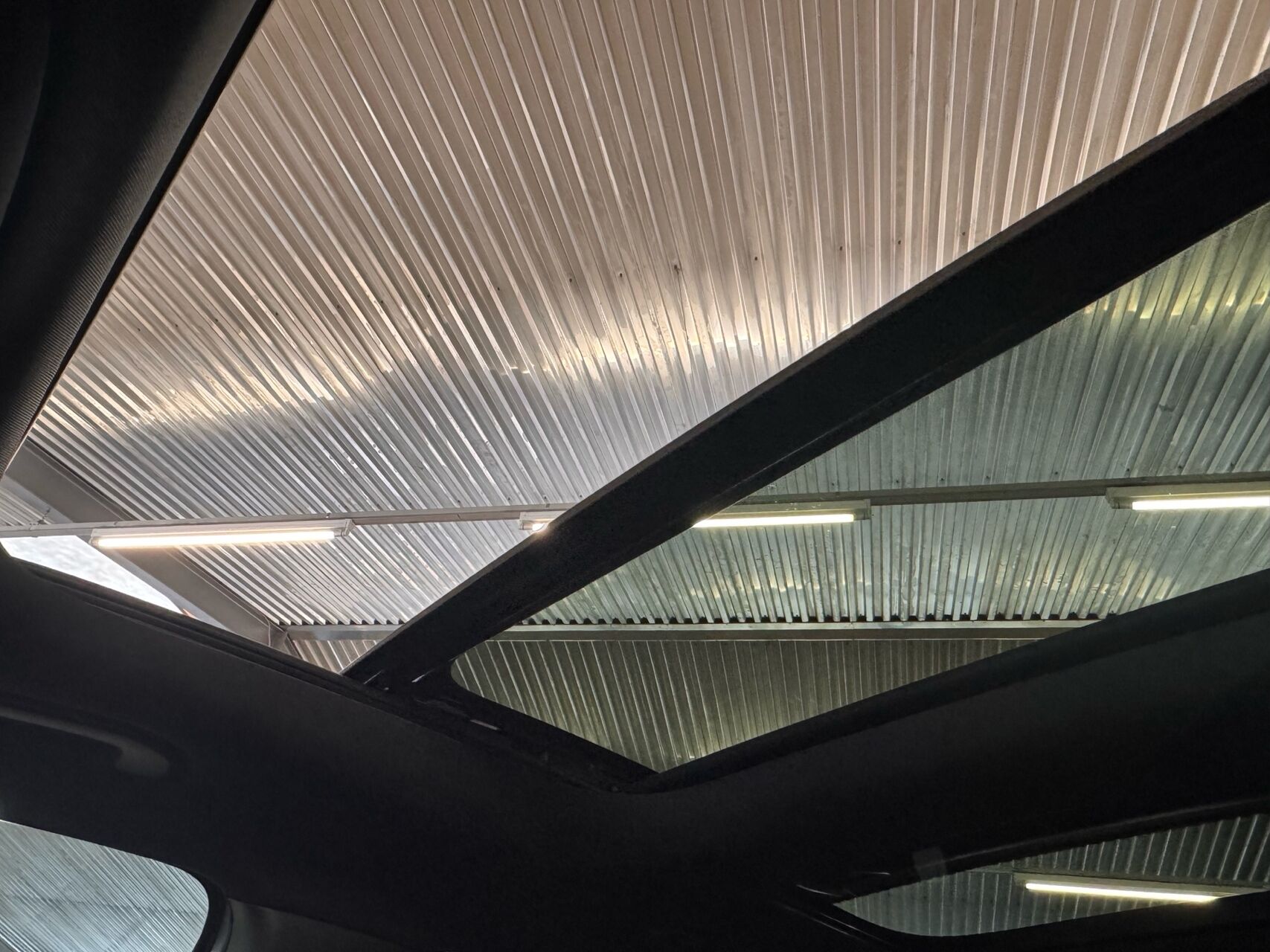 Billede af Mercedes-Benz EQB 300 EL AMG Line 4Matic 228HK 5d Aut.