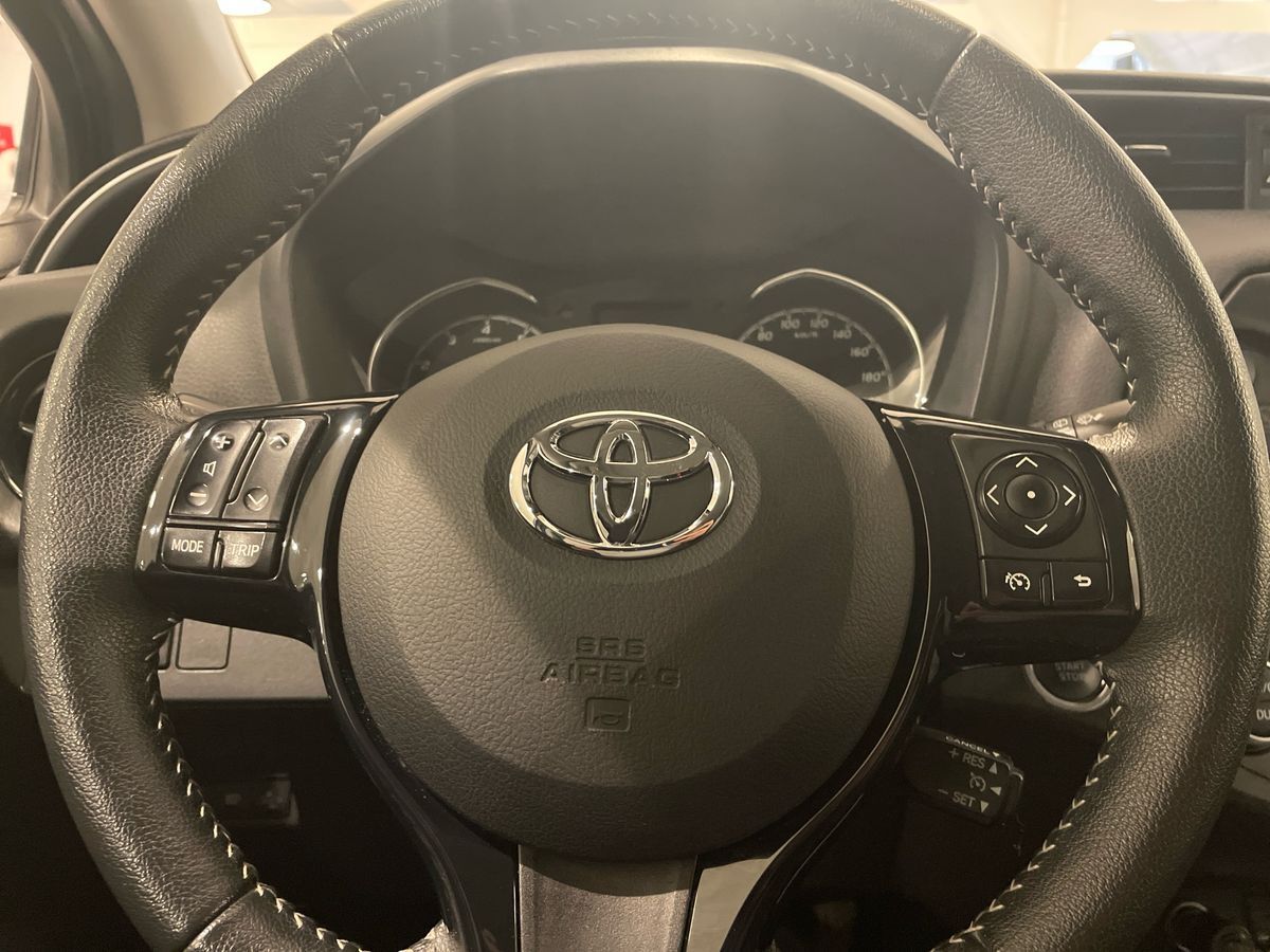 Billede af Toyota Yaris 1,5 VVT-I T3 Smartpakke 111HK 5d 6g