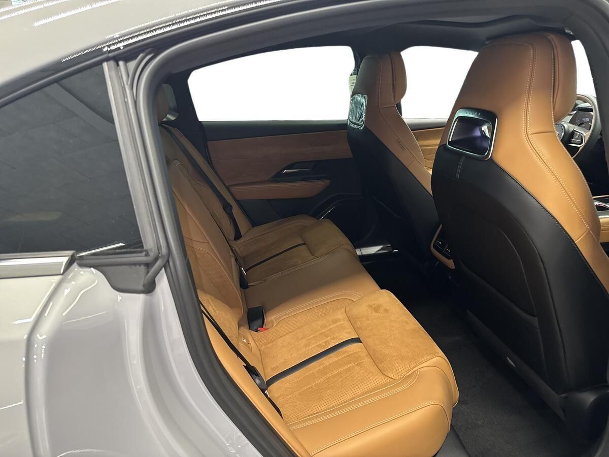 Billede af Mazda 6e EL Takumi Plus 258HK 5d Aut.