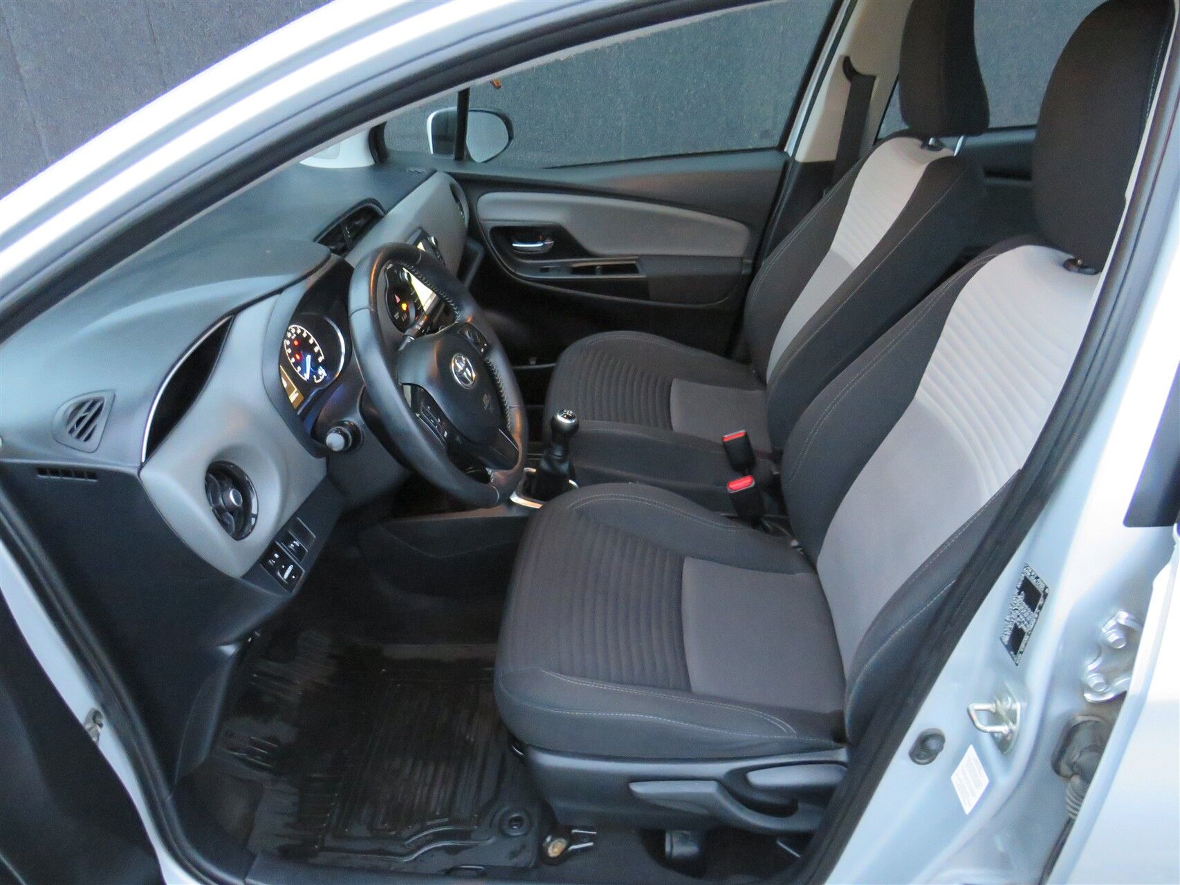 Billede af Toyota Yaris 1,0 VVT-I T2 72HK 5d