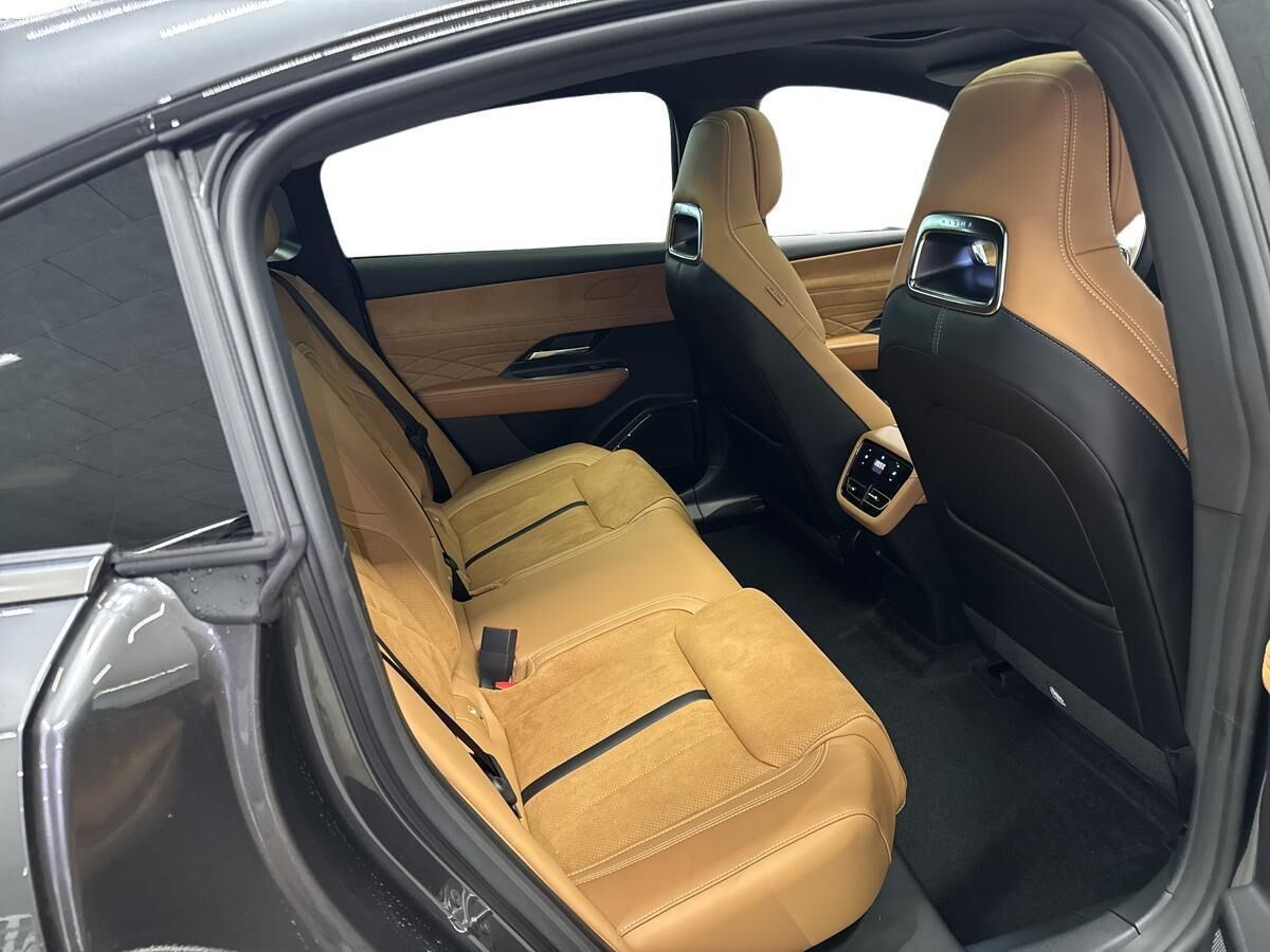 Billede af Mazda 6e EL Takumi Plus 258HK 5d Aut.