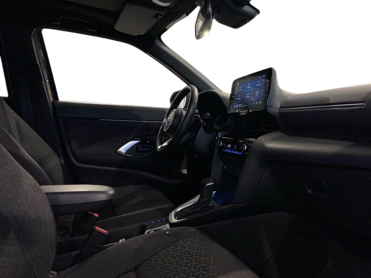 Billede af Toyota Yaris Cross 1,5 Hybrid Style Technology Plus 116HK 5d Trinl. Gear