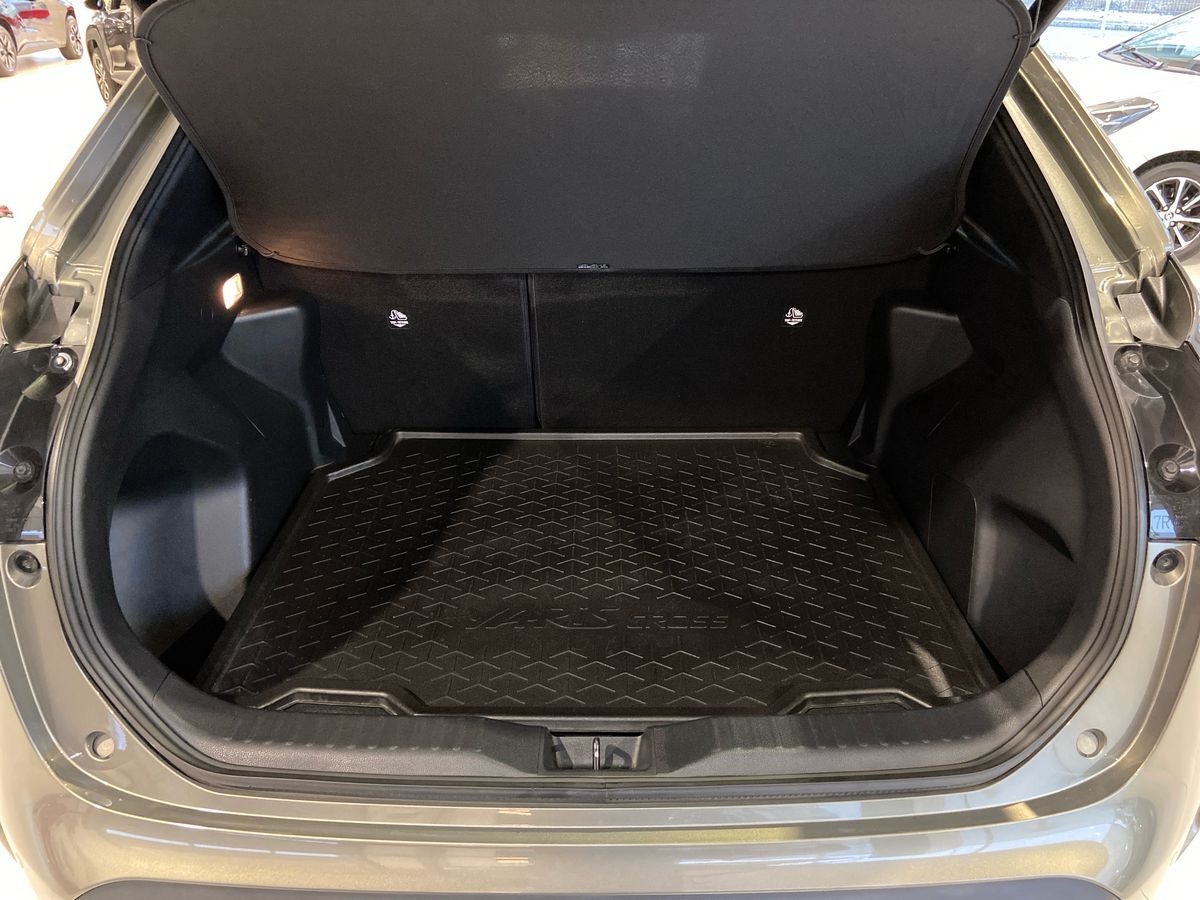 Billede af Toyota Yaris Cross 1,5 Hybrid Style Technology Plus 116HK 5d Trinl. Gear