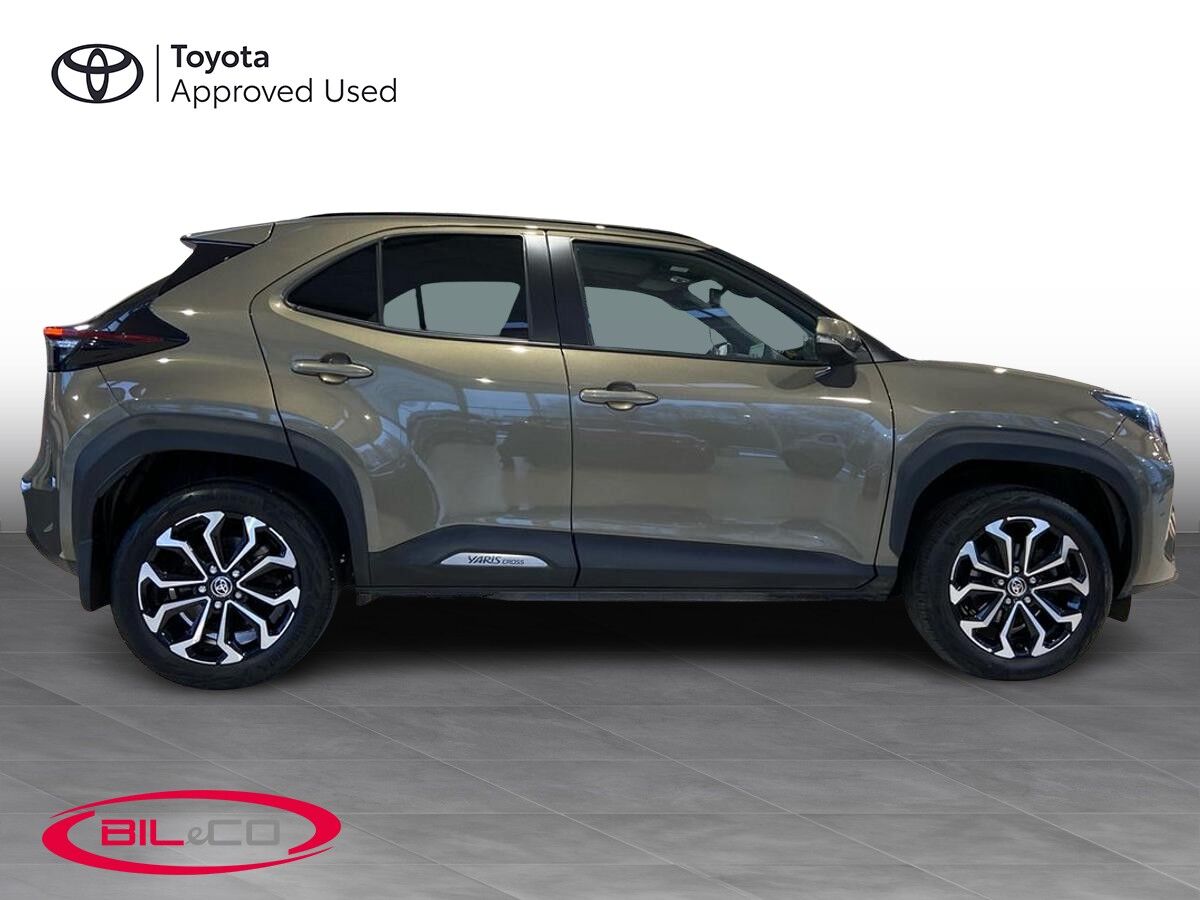 Billede af Toyota Yaris Cross 1,5 Hybrid Style Technology Plus 116HK 5d Trinl. Gear