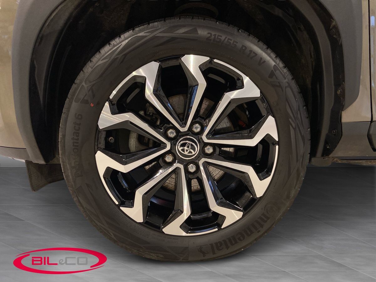 Billede af Toyota Yaris Cross 1,5 Hybrid Style Technology Plus 116HK 5d Trinl. Gear