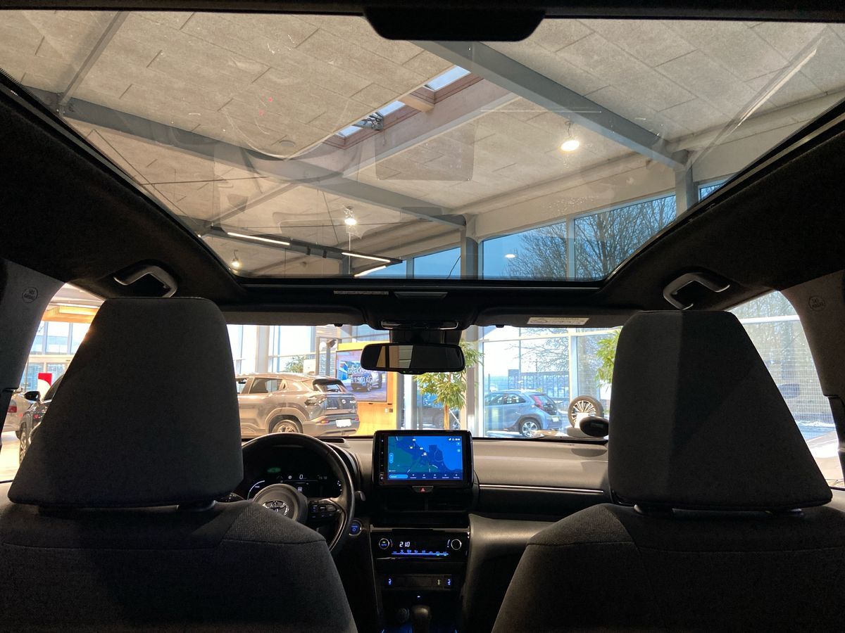 Billede af Toyota Yaris Cross 1,5 Hybrid Style Technology Plus 116HK 5d Trinl. Gear