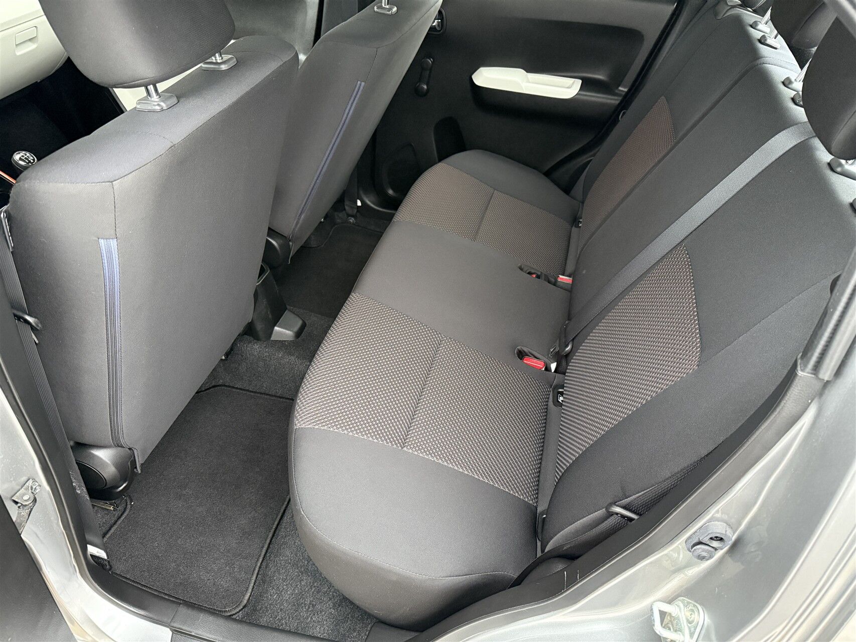 Billede af Suzuki Ignis 1,2 Dualjet 16V Club 90HK 5d