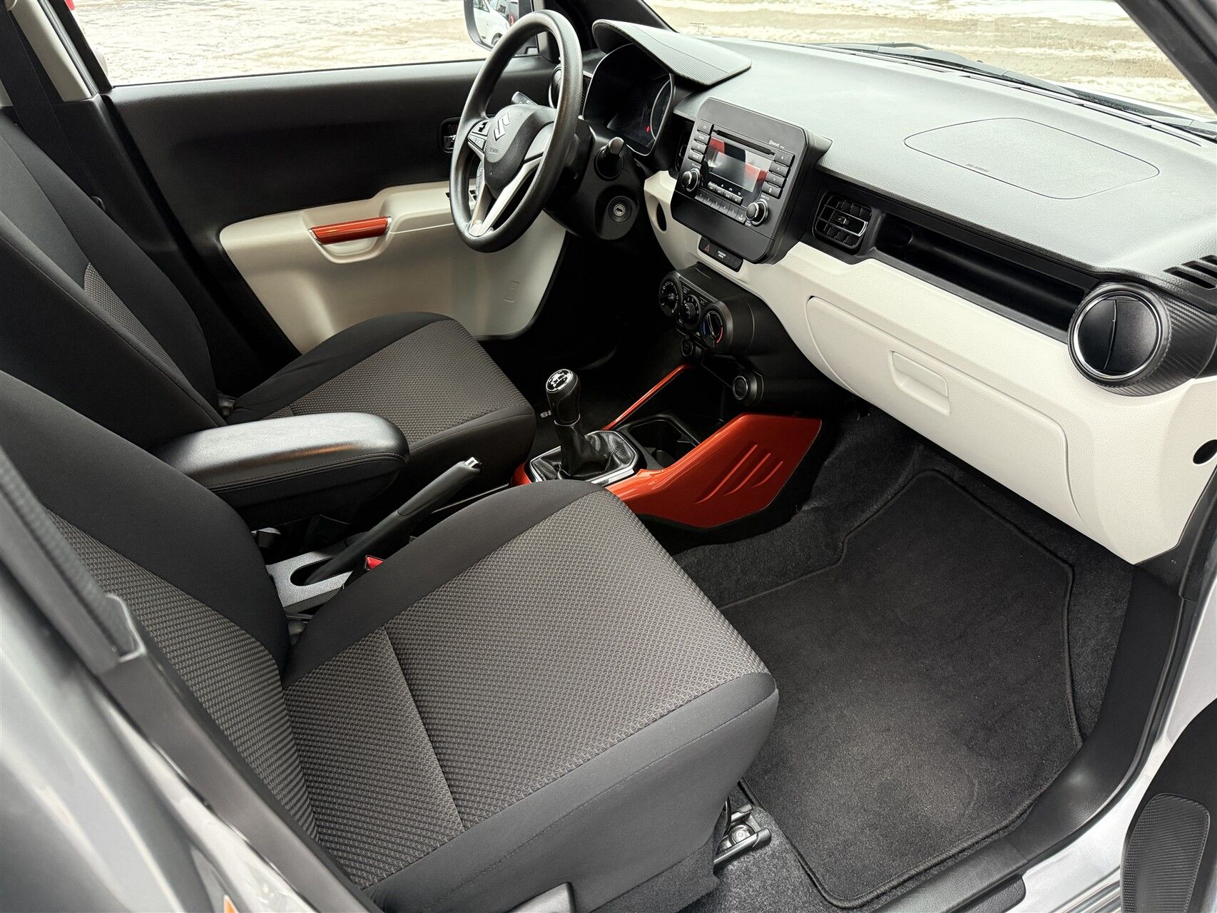 Billede af Suzuki Ignis 1,2 Dualjet 16V Club 90HK 5d