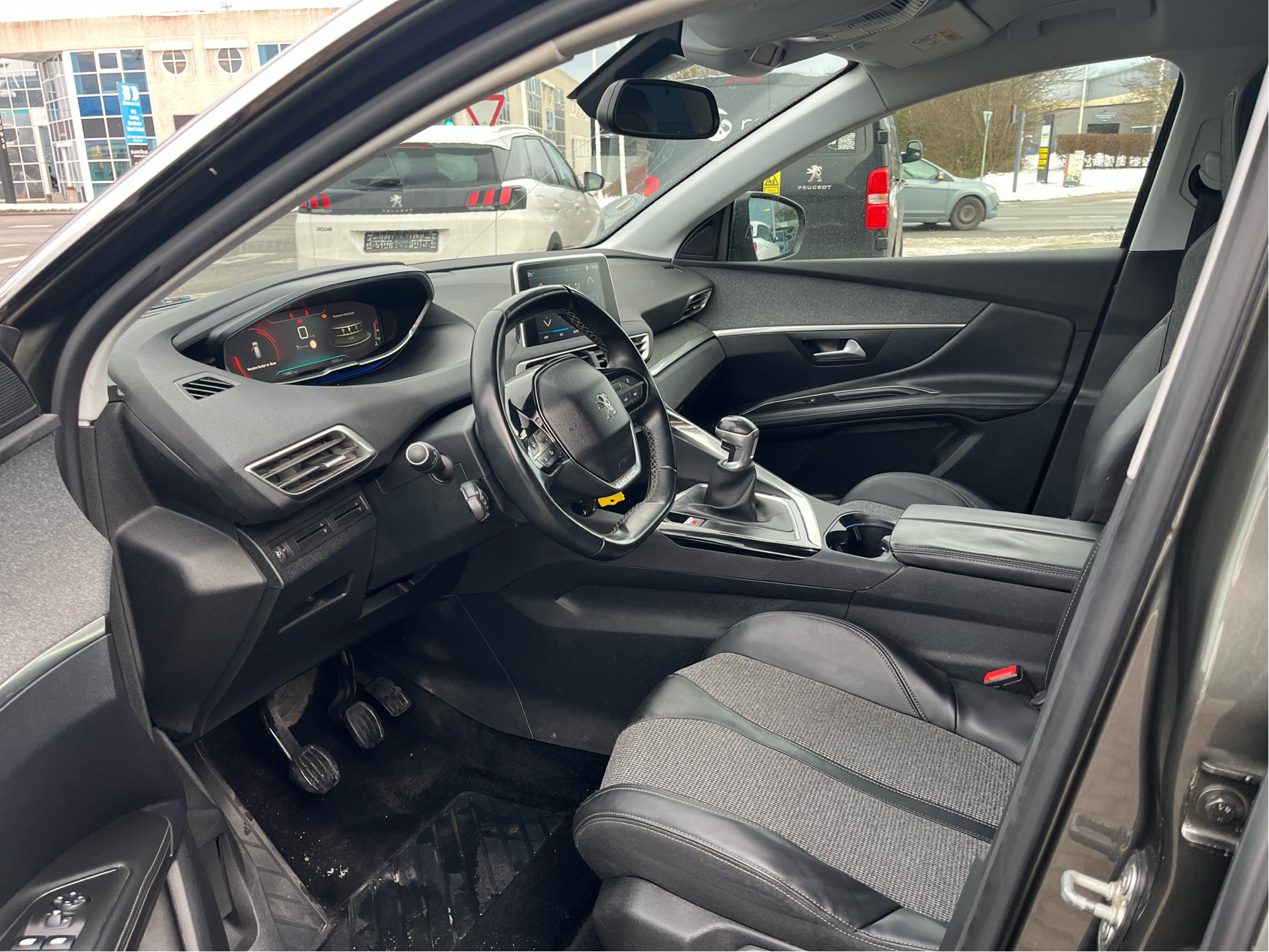 Billede af Peugeot 3008 1,2 e-THP Allure 130HK 5d 6g