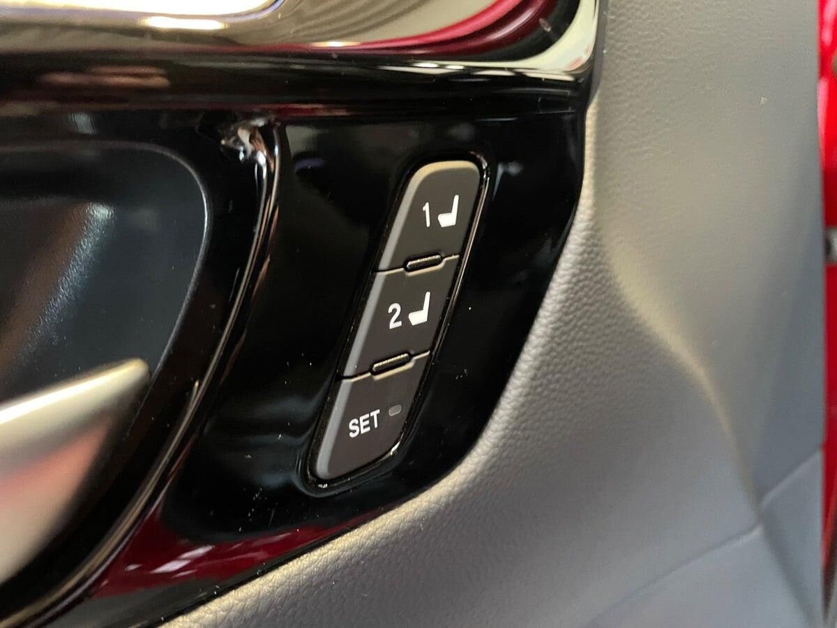 Billede af Honda CR-V 2,0 i-MMD  Plugin-hybrid Advance Tech E-CVT 184HK 5d Trinl. Gear