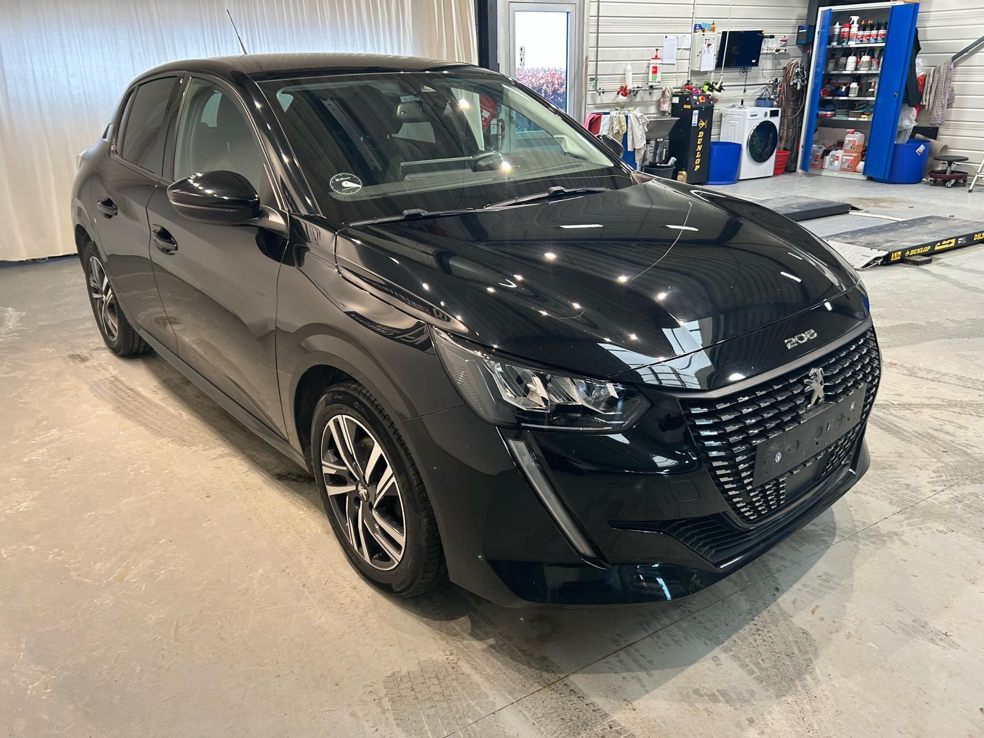 Billede af Peugeot 208 1,2 PureTech Supreme Sport 100HK 5d 6g