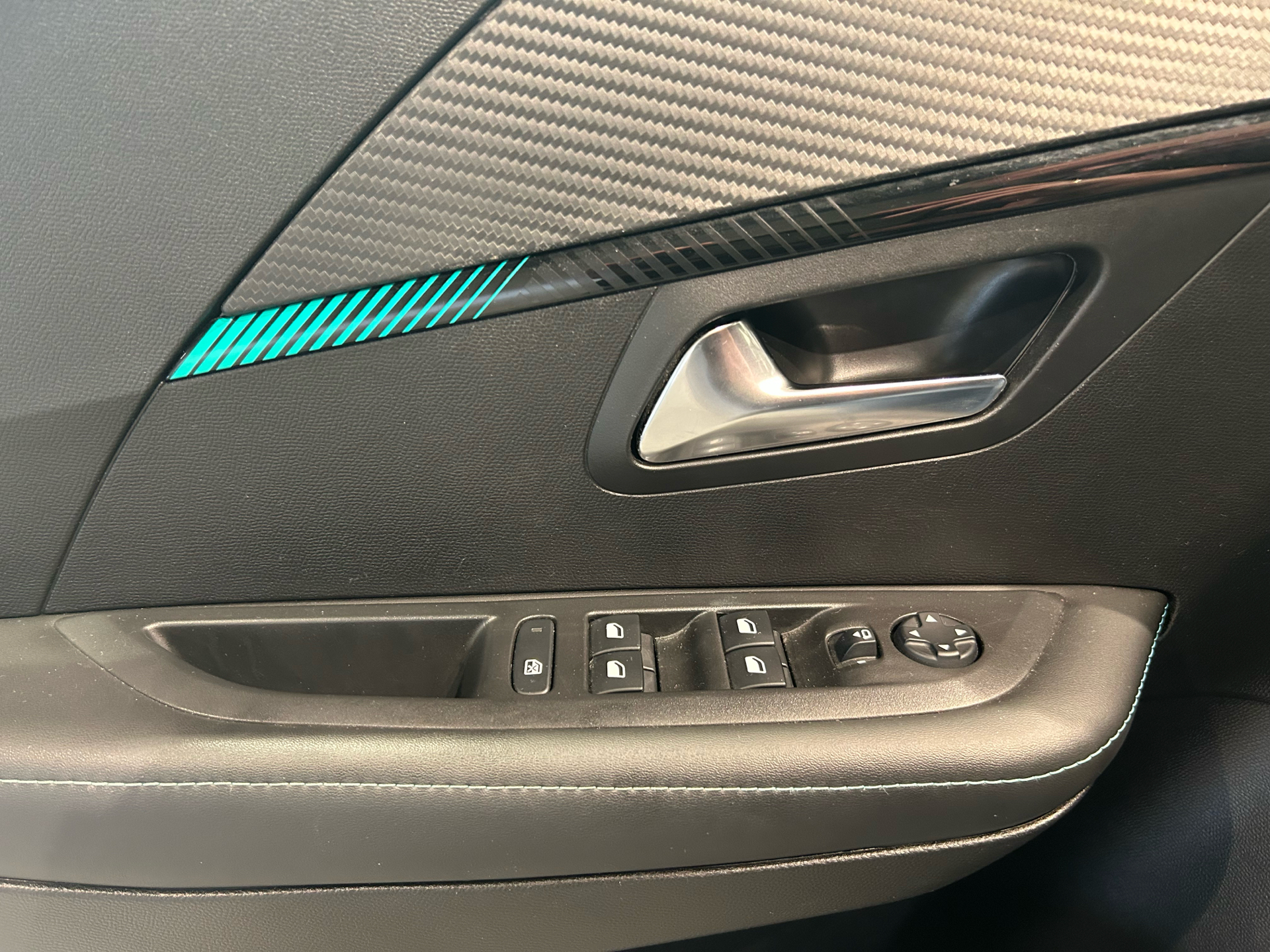 Billede af Peugeot 208 1,2 PureTech Supreme Sport 100HK 5d 6g