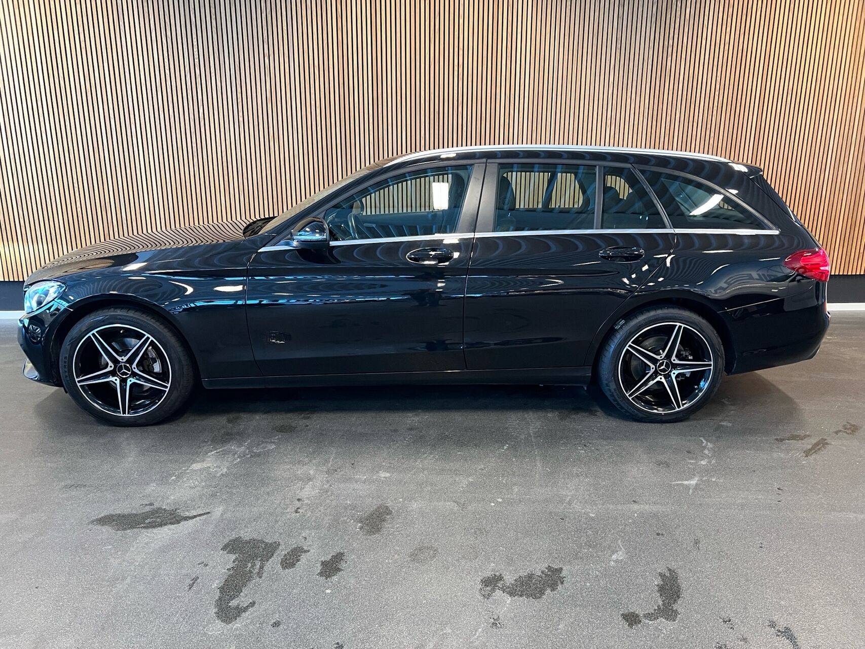 Billede af Mercedes-Benz C200 T 1,5 Mild hybrid Progressive 9G-Tronic 184HK Stc Aut.