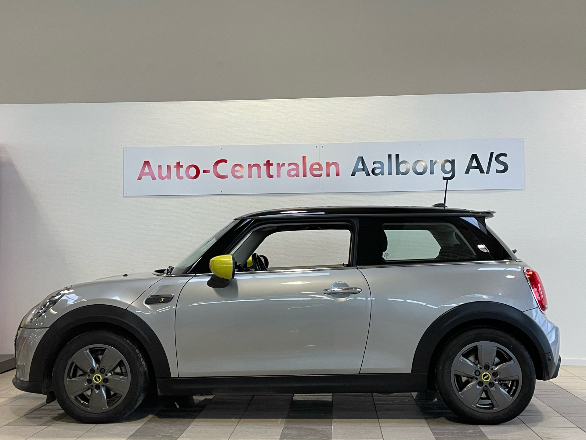 Billede af Mini Cooper SE EL Essential 184HK 3d Aut.