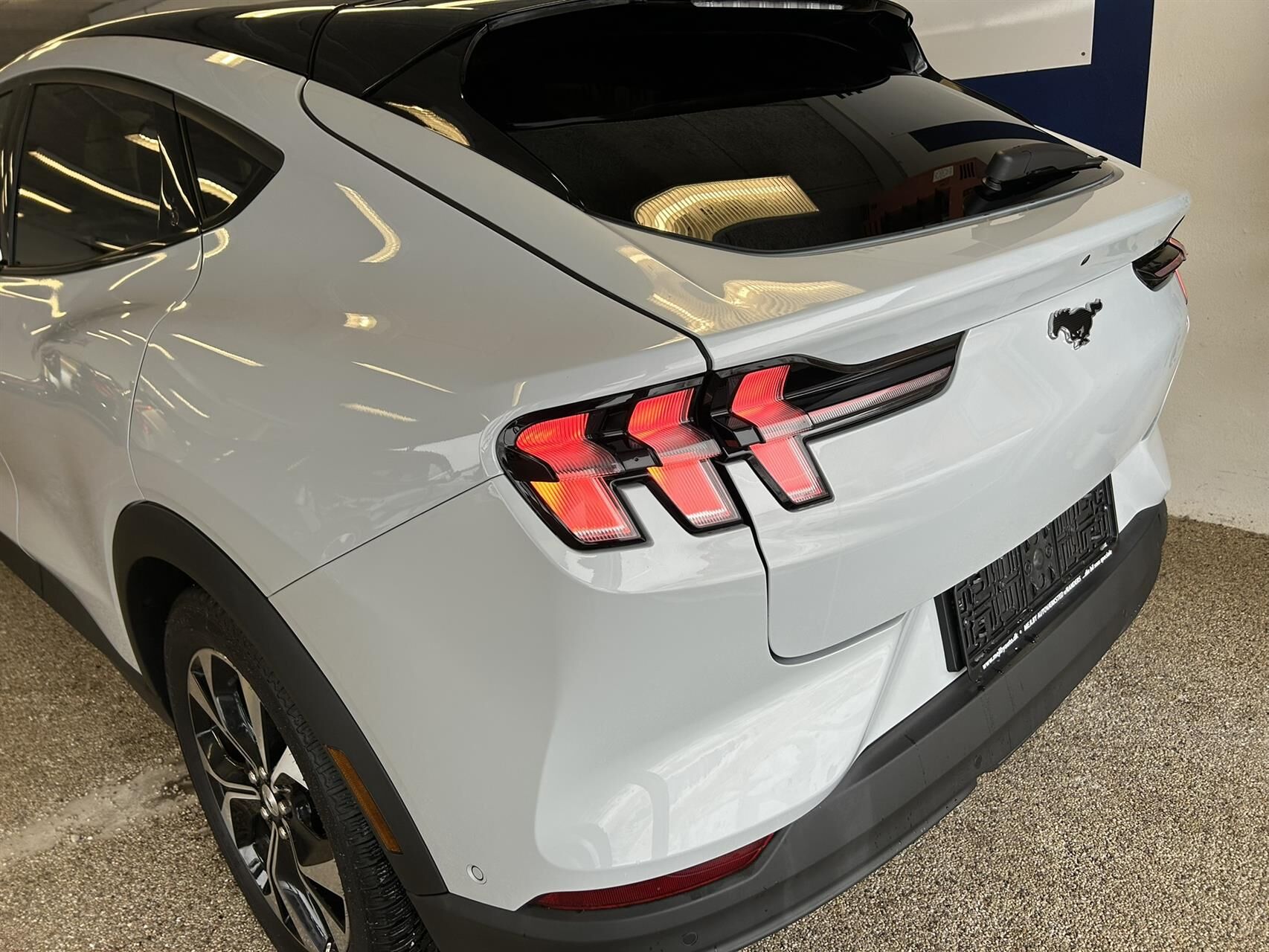 Billede af Ford Mustang Mach-E EL SR 269HK 5d Aut.