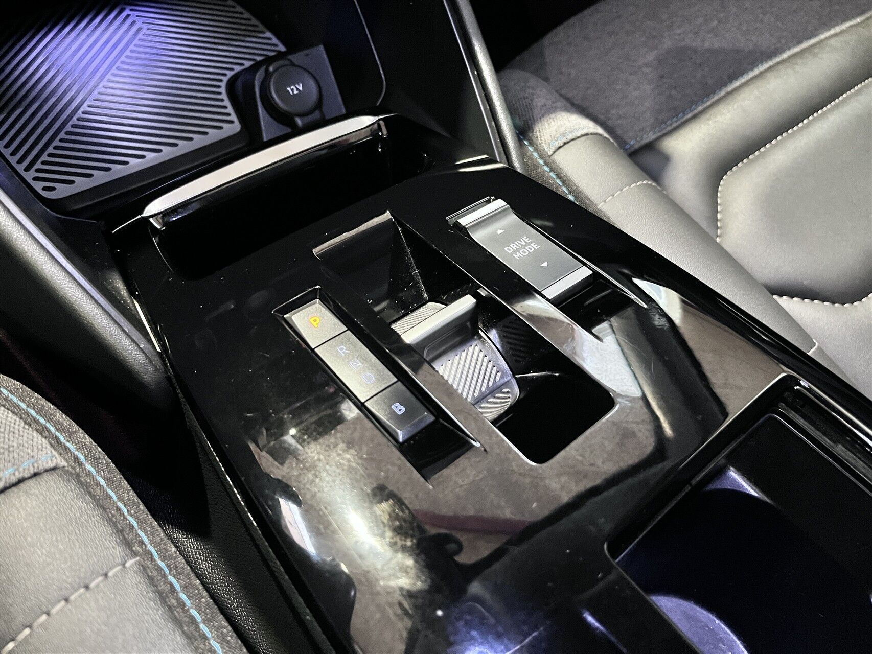 Billede af Citroën e-C4 EL Shine 136HK 5d Aut.