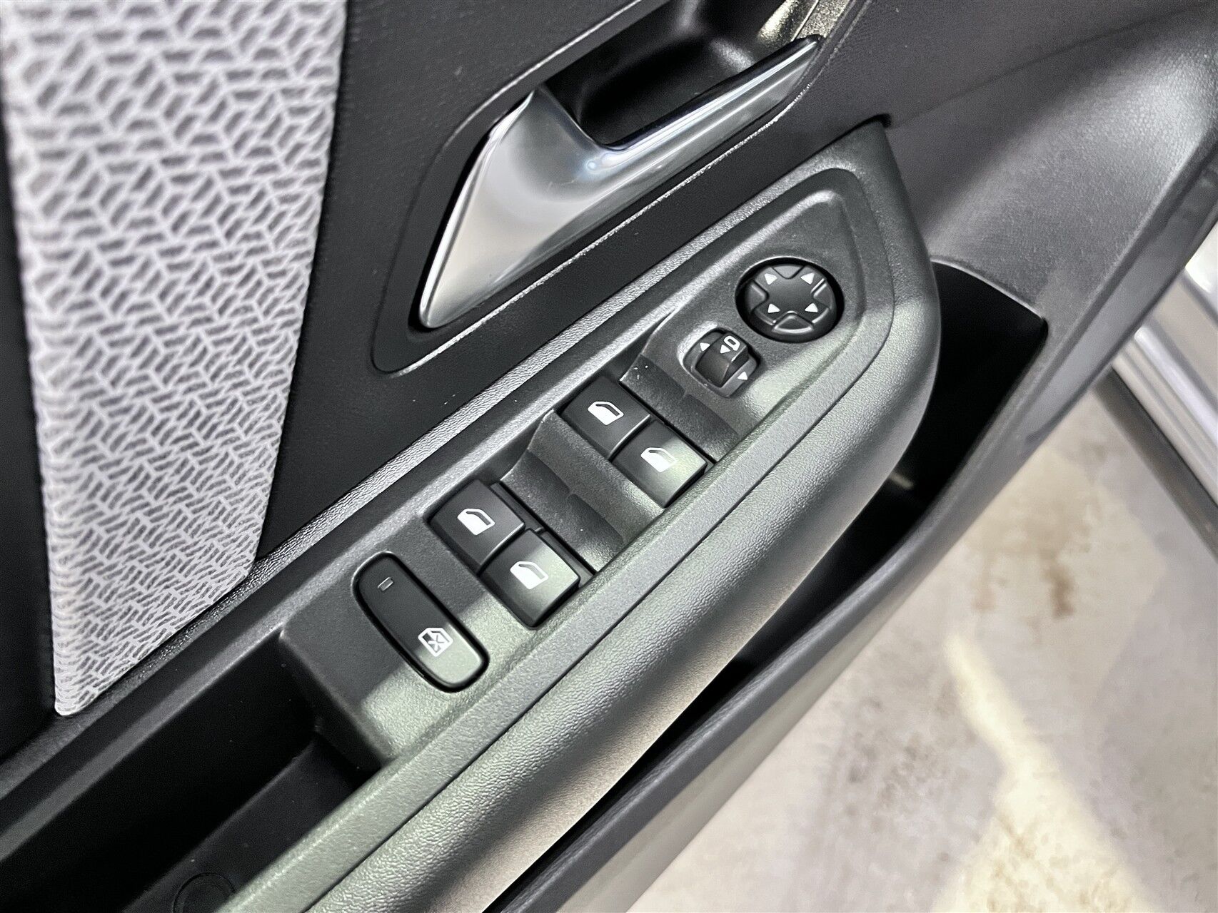 Billede af Citroën e-C4 EL Shine 136HK 5d Aut.