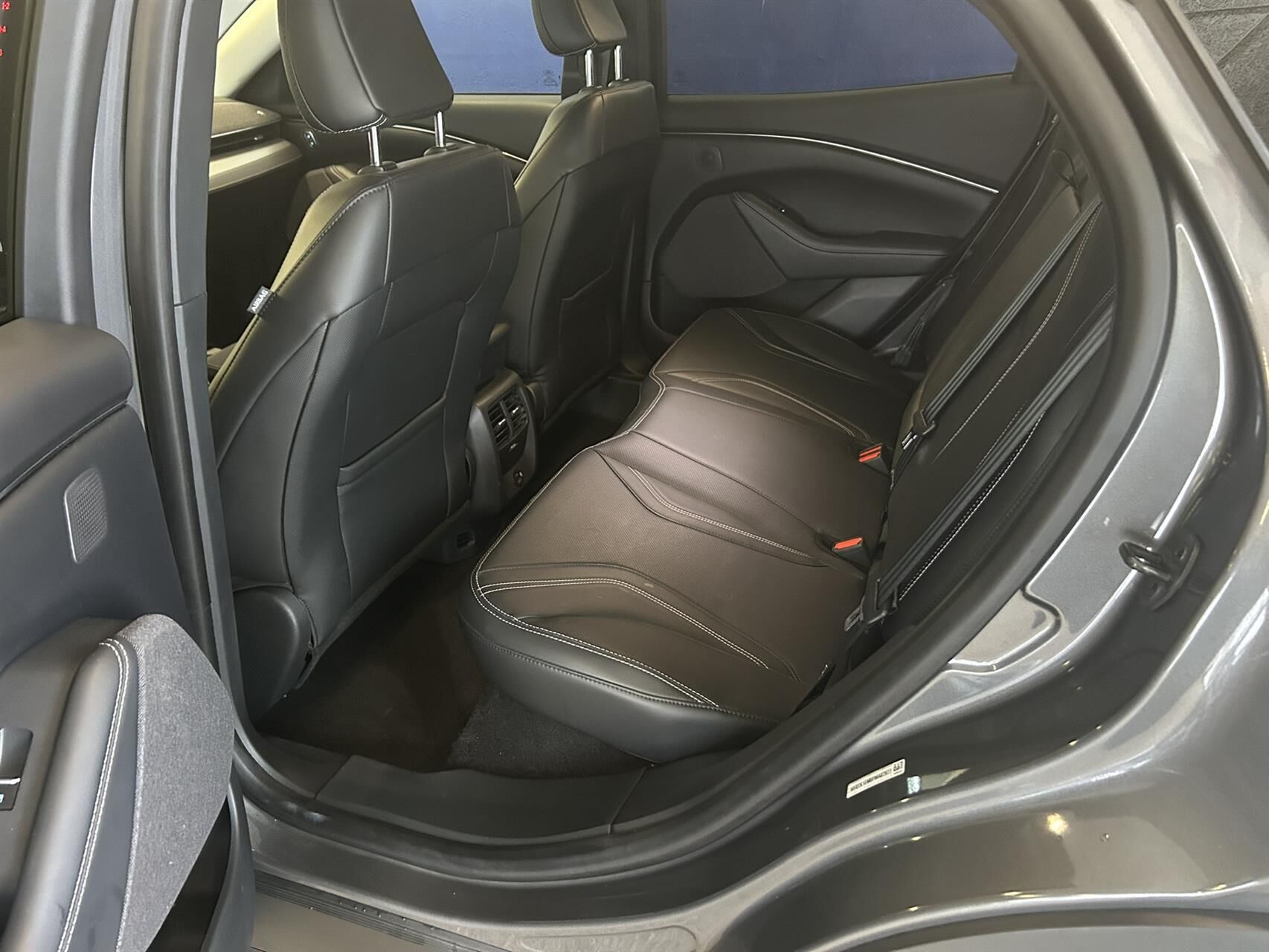 Billede af Ford Mustang Mach-E EL SR 269HK 5d Aut.