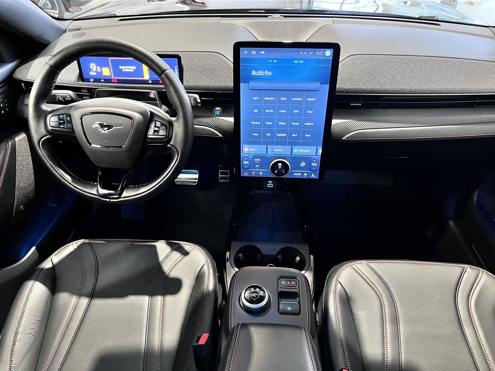 Billede af Ford Mustang Mach-E EL UR AWD 351HK 5d Aut.