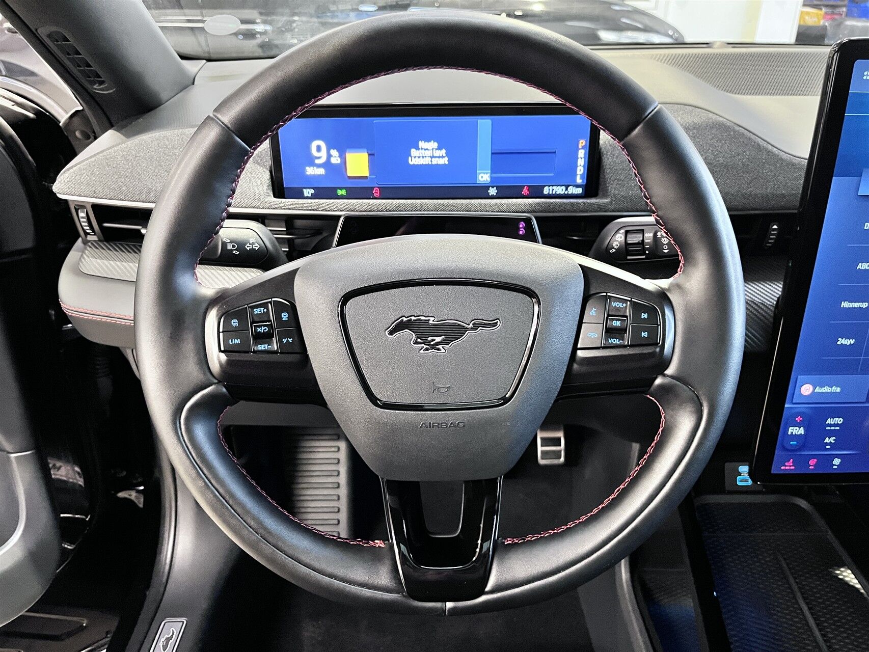 Billede af Ford Mustang Mach-E EL UR AWD 351HK 5d Aut.