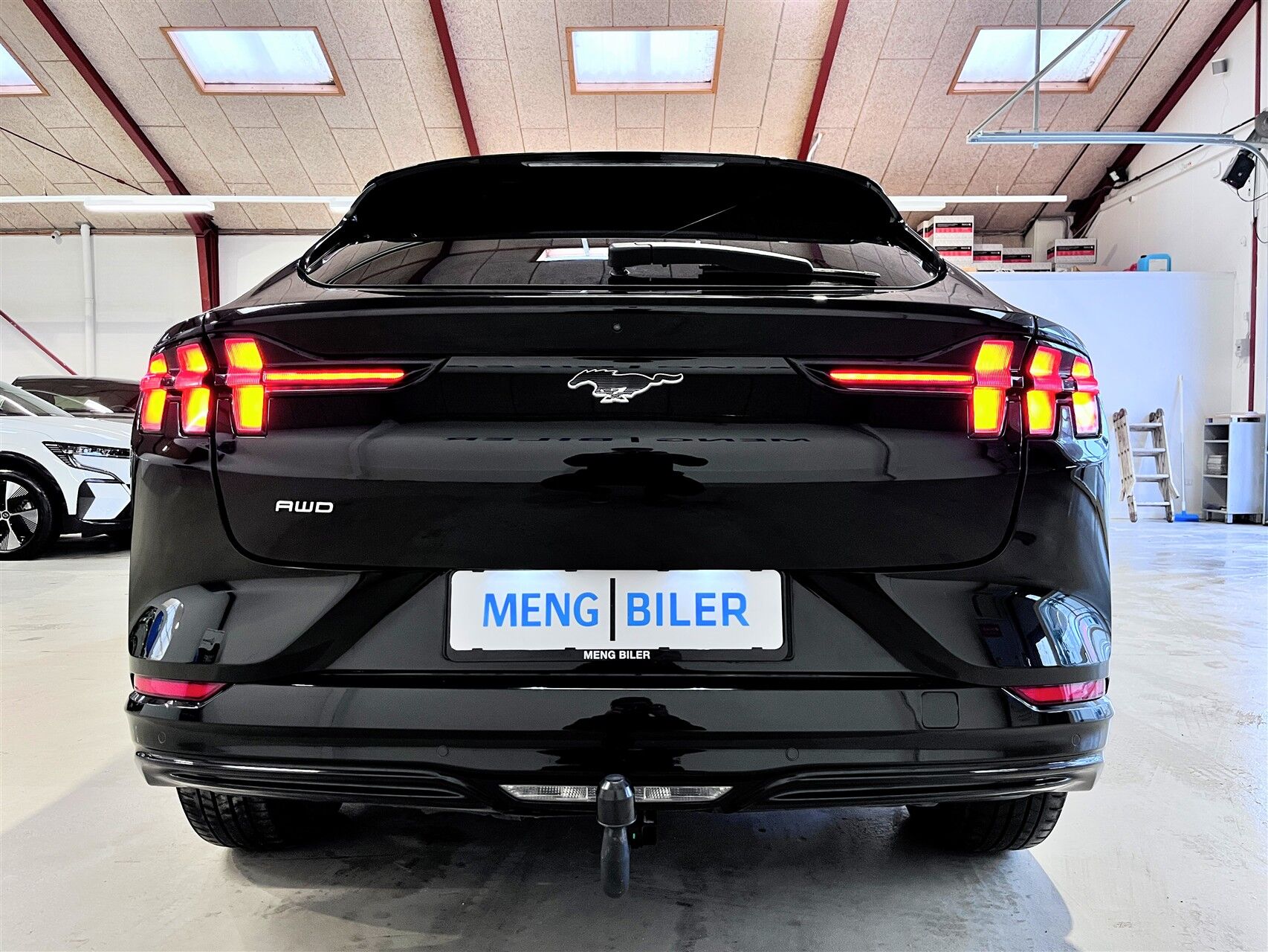 Billede af Ford Mustang Mach-E EL UR AWD 351HK 5d Aut.