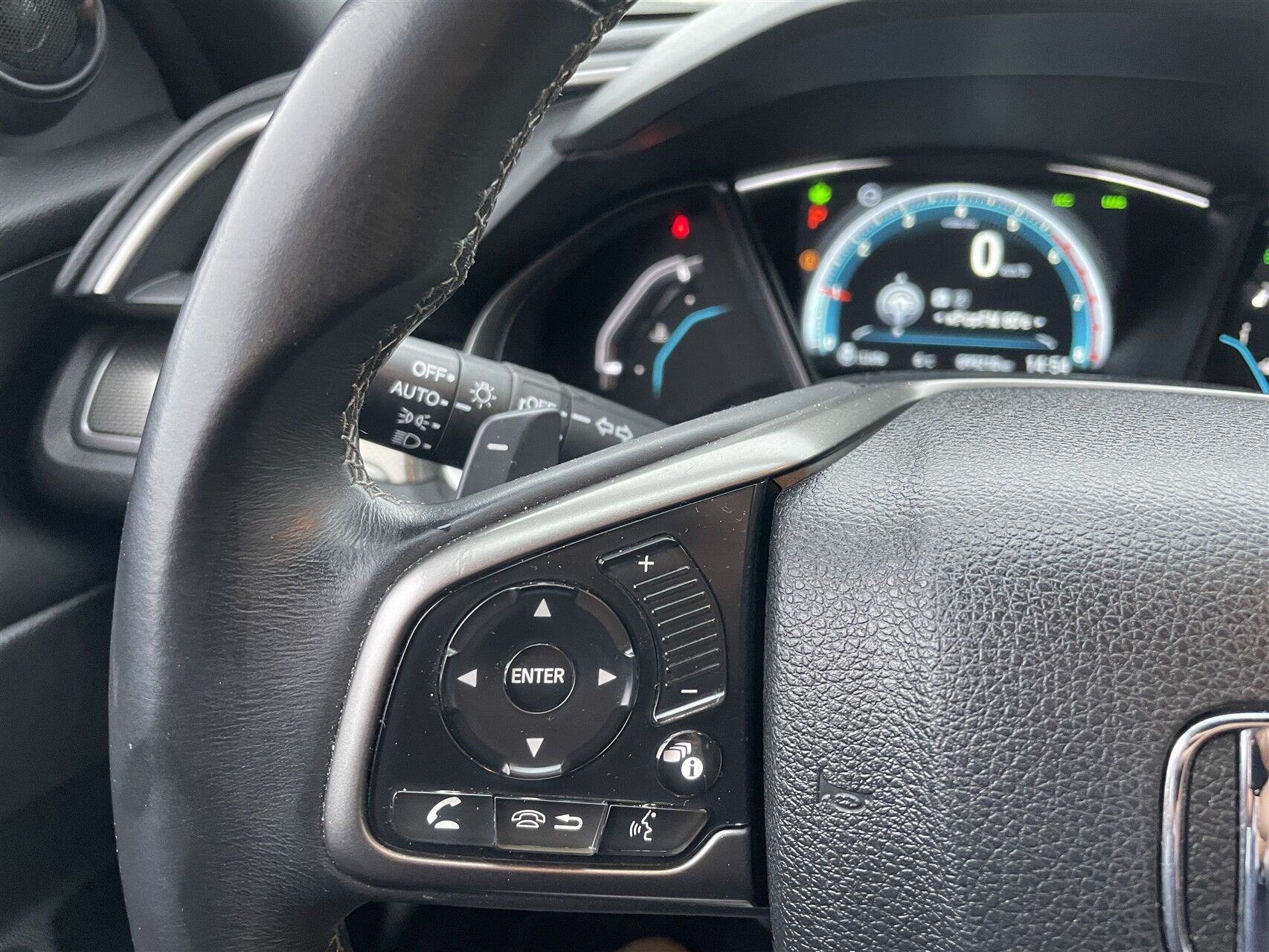 Billede af Honda Civic 1,0 VTEC Turbo Elegance Navi CVT 129HK 5d 6g Aut.