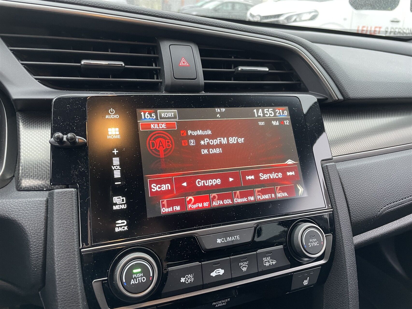 Billede af Honda Civic 1,0 VTEC Turbo Elegance Navi CVT 129HK 5d 6g Aut.