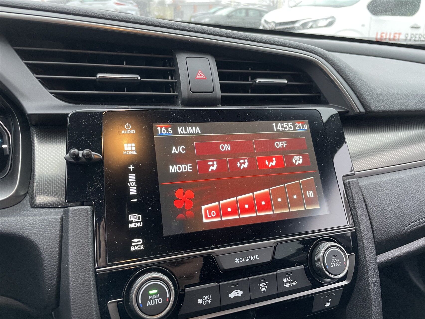 Billede af Honda Civic 1,0 VTEC Turbo Elegance Navi CVT 129HK 5d 6g Aut.