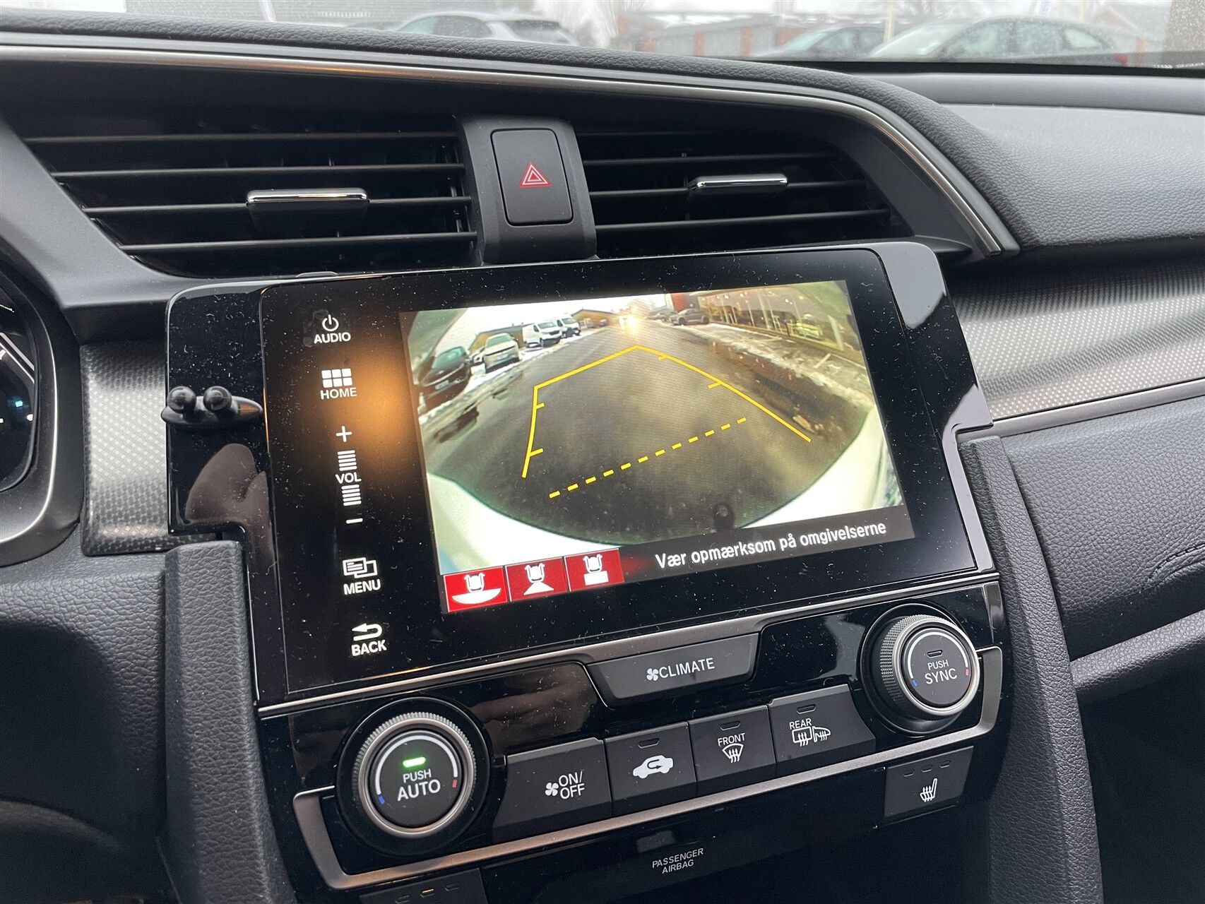 Billede af Honda Civic 1,0 VTEC Turbo Elegance Navi CVT 129HK 5d 6g Aut.