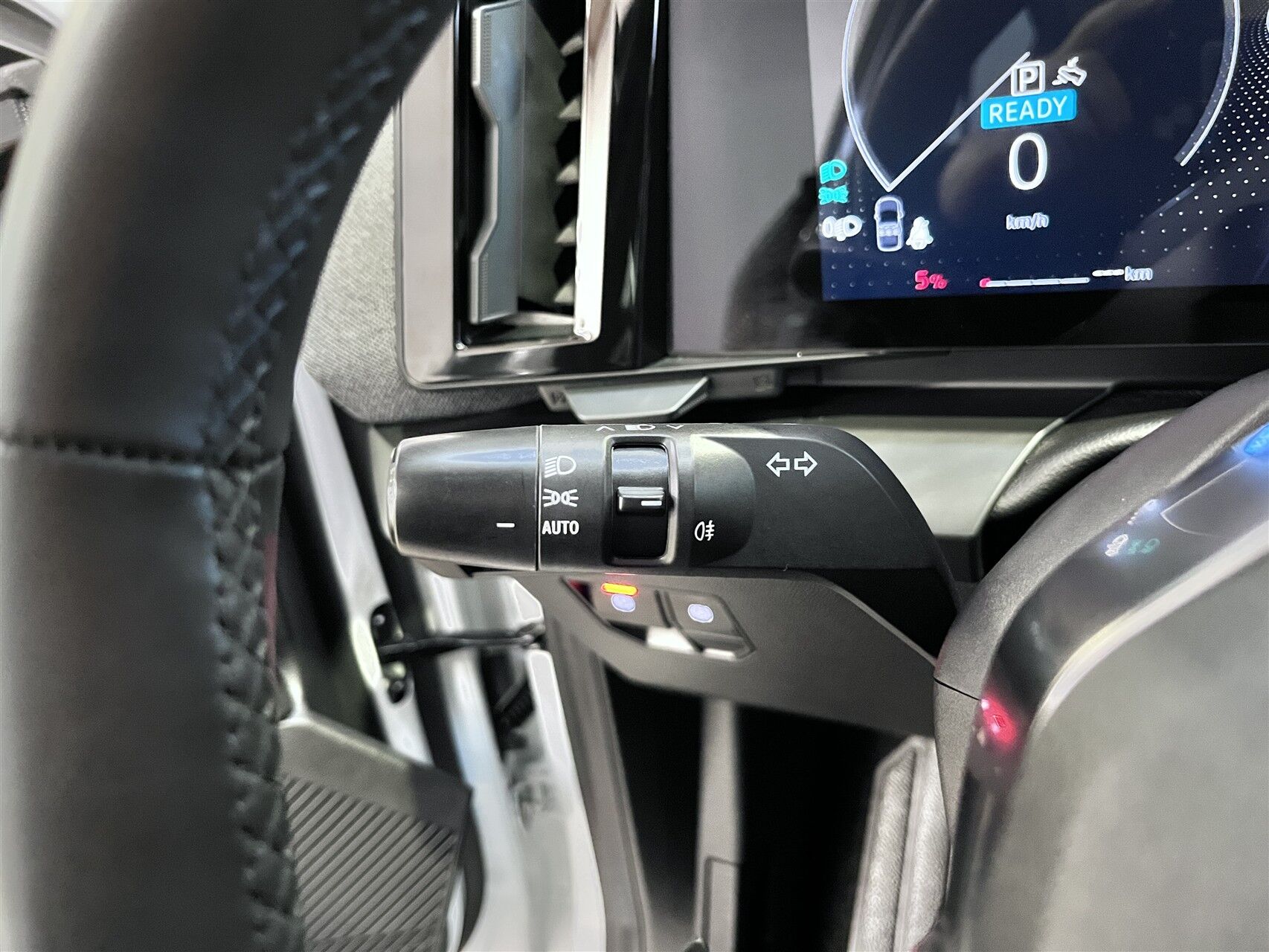 Billede af Renault Mégane E-TECH Equilibre 130HK 5d Aut.