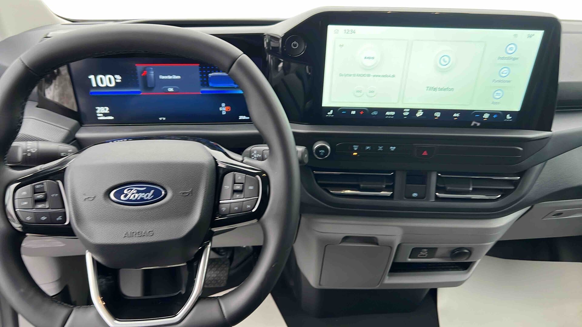 Billede af Ford E-Transit Custom 320 L1H1 EL Limited 218HK Van Aut.